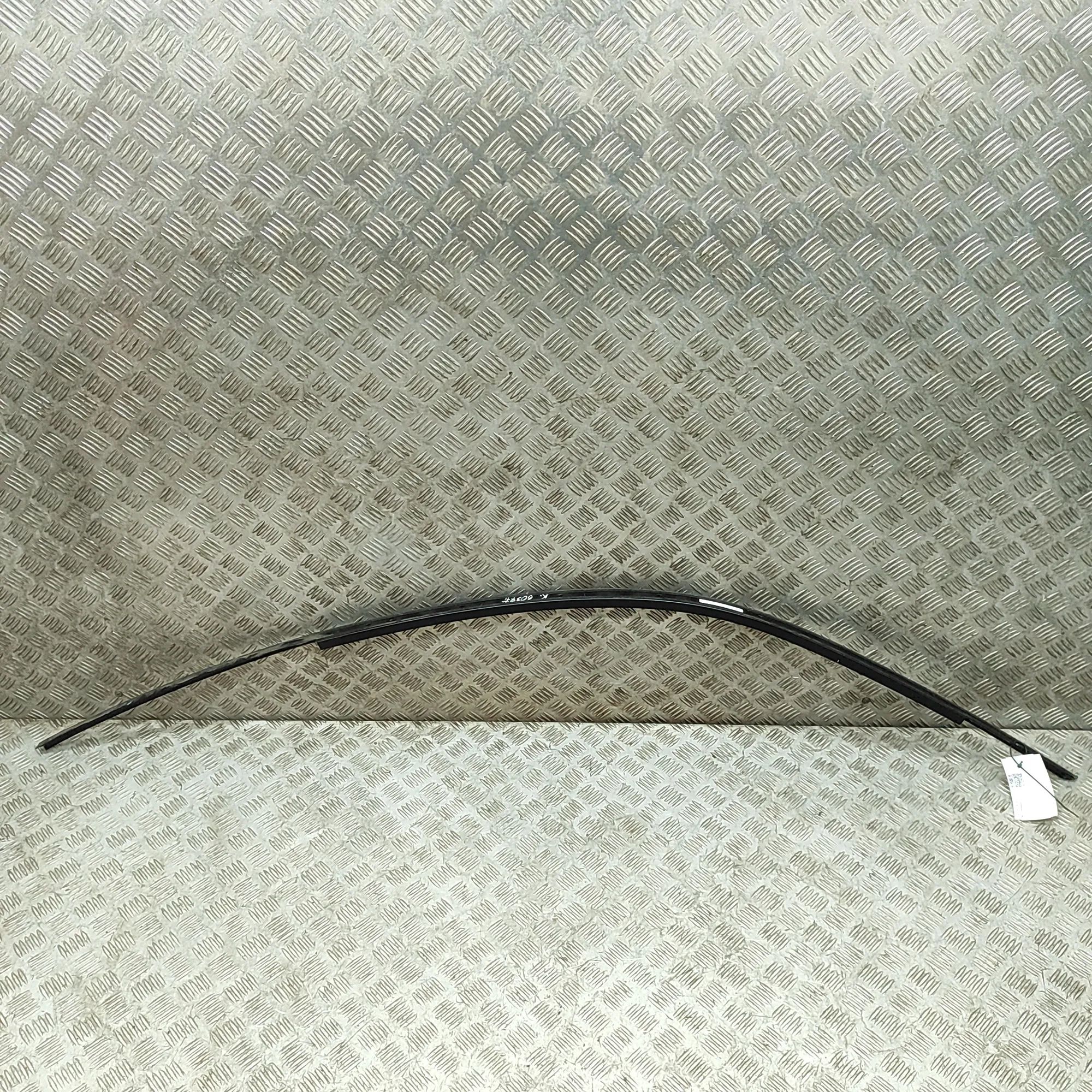 Porsche 911 (991) Left Side Roof Strip Trim Left Side Roof Strip Trim — PORSCHE 911 (991) (...