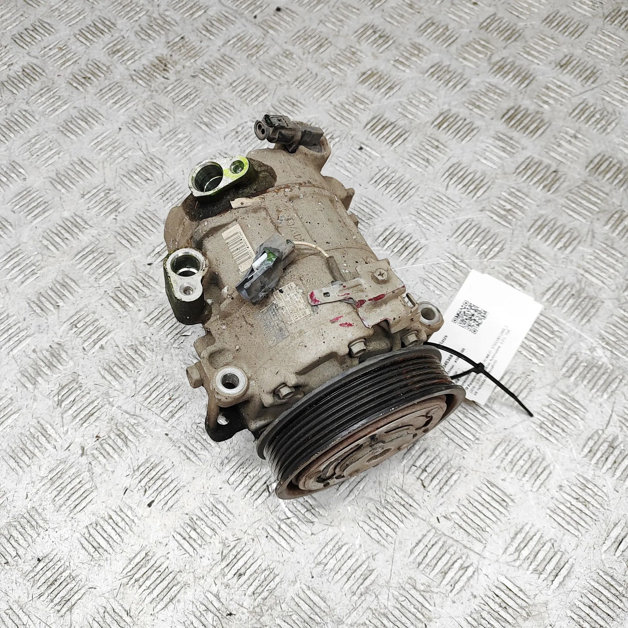 Alfa-Romeo Stelvio Air-conditioning compressor Air-conditioning compressor — ALFA ROMEO STELVI...