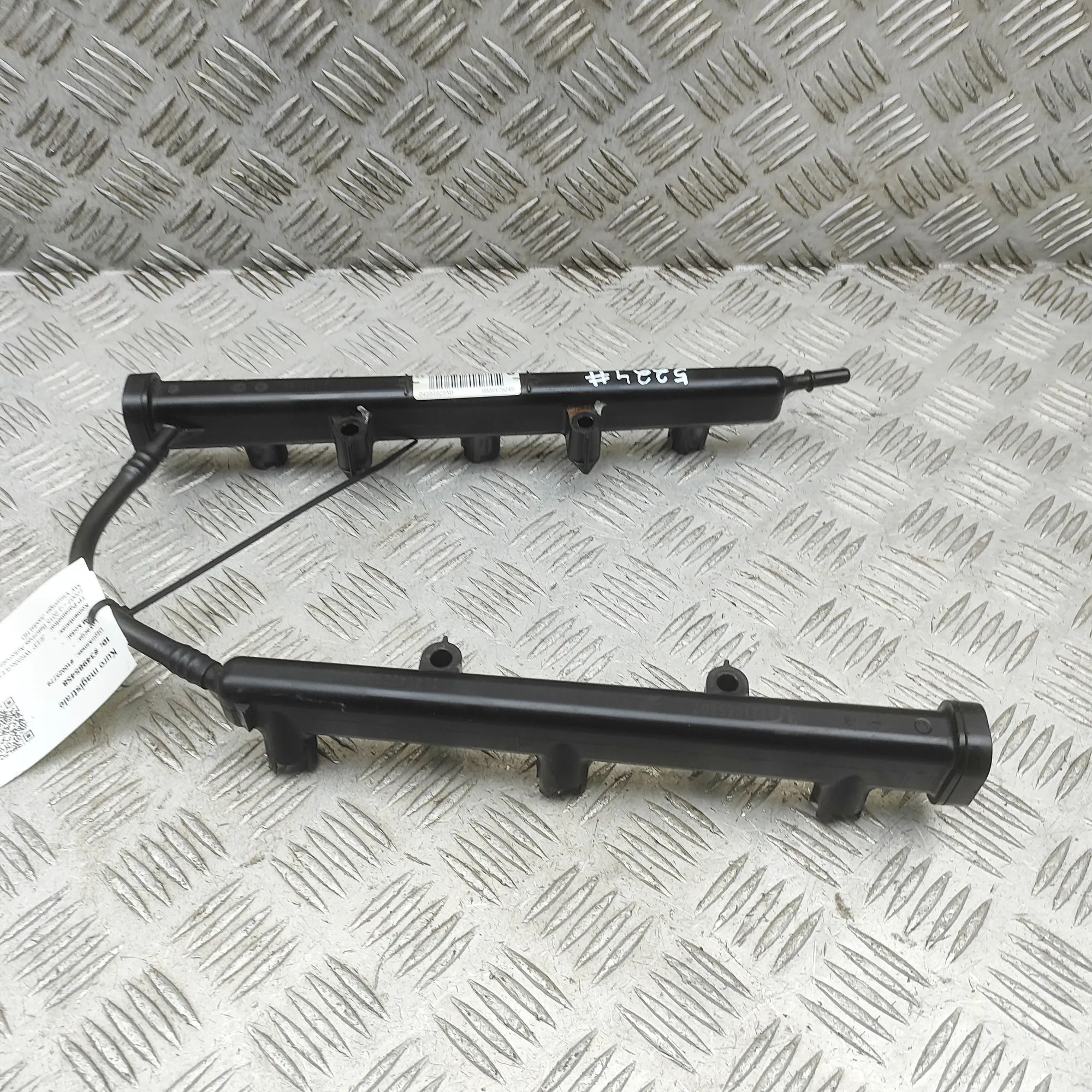 Jeep Wrangler (JK) Fuel Rail Fuel rail — JEEP WRANGLER (III JK) (2007-...) —...