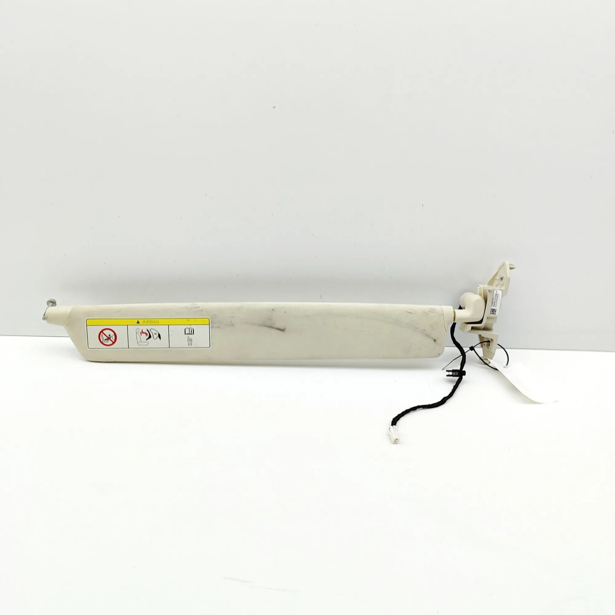 Tesla Model X Left Side Sun Visor Left Side Sun Visor — TESLA MODEL X (2013-...) ...