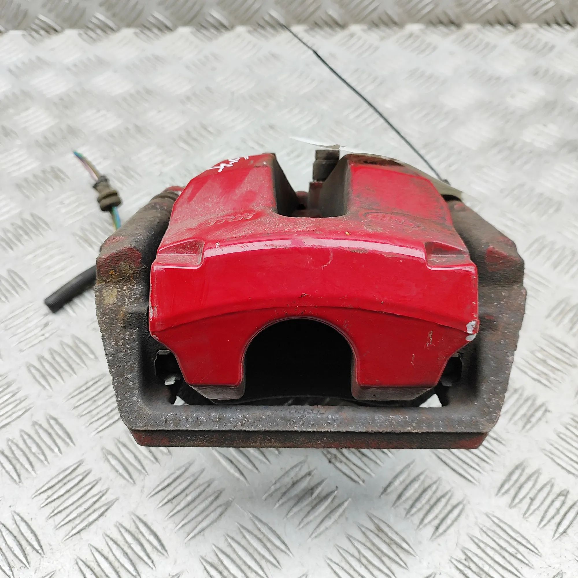 Land Rover Range Rover Sport (L494) Brake caliper — rear left Brake caliper — rear left — LAND ROVER RANGE RO...