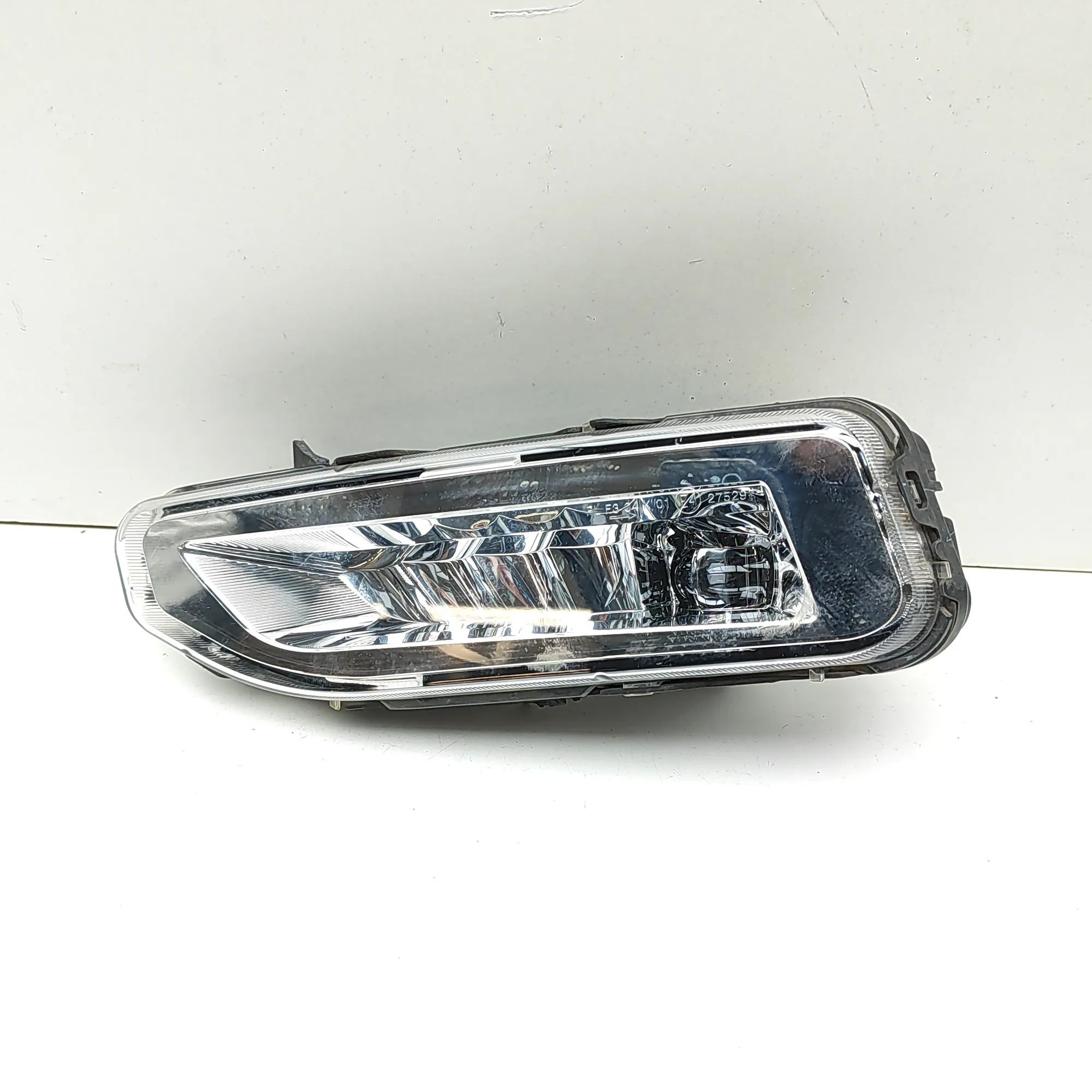 Nissan Leaf Front Left Fog Light Front Left Fog Light — NISSAN LEAF (ZE1) (2017-...