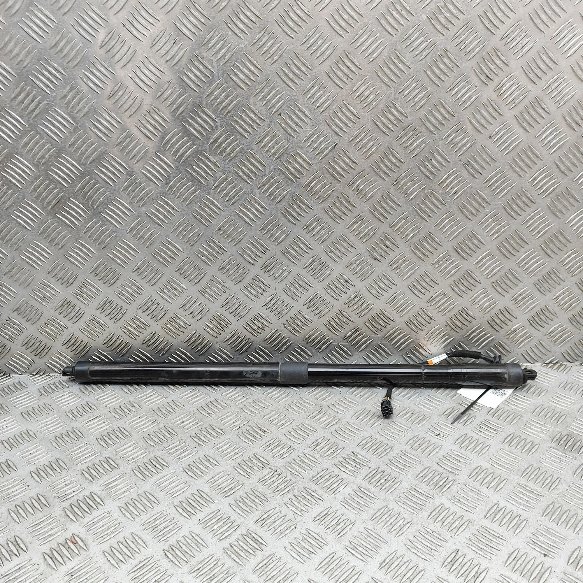 Land Rover Range Rover Sport (L494) Left Side Tailgate Gas Strut Left Side Tailgate Gas Strut — LAND ROVER RANGE...