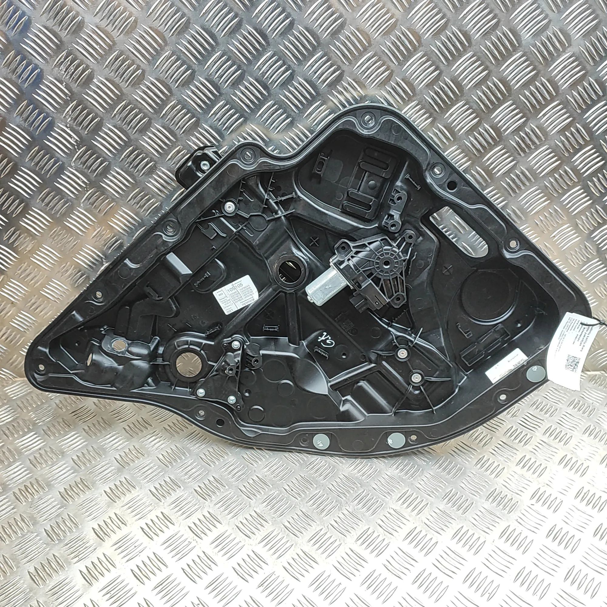 Mercedes-Benz GLC (X253) Rear Left Door Window Regulator Rear Left Door Window Regulator — MERCEDES BENZ...
