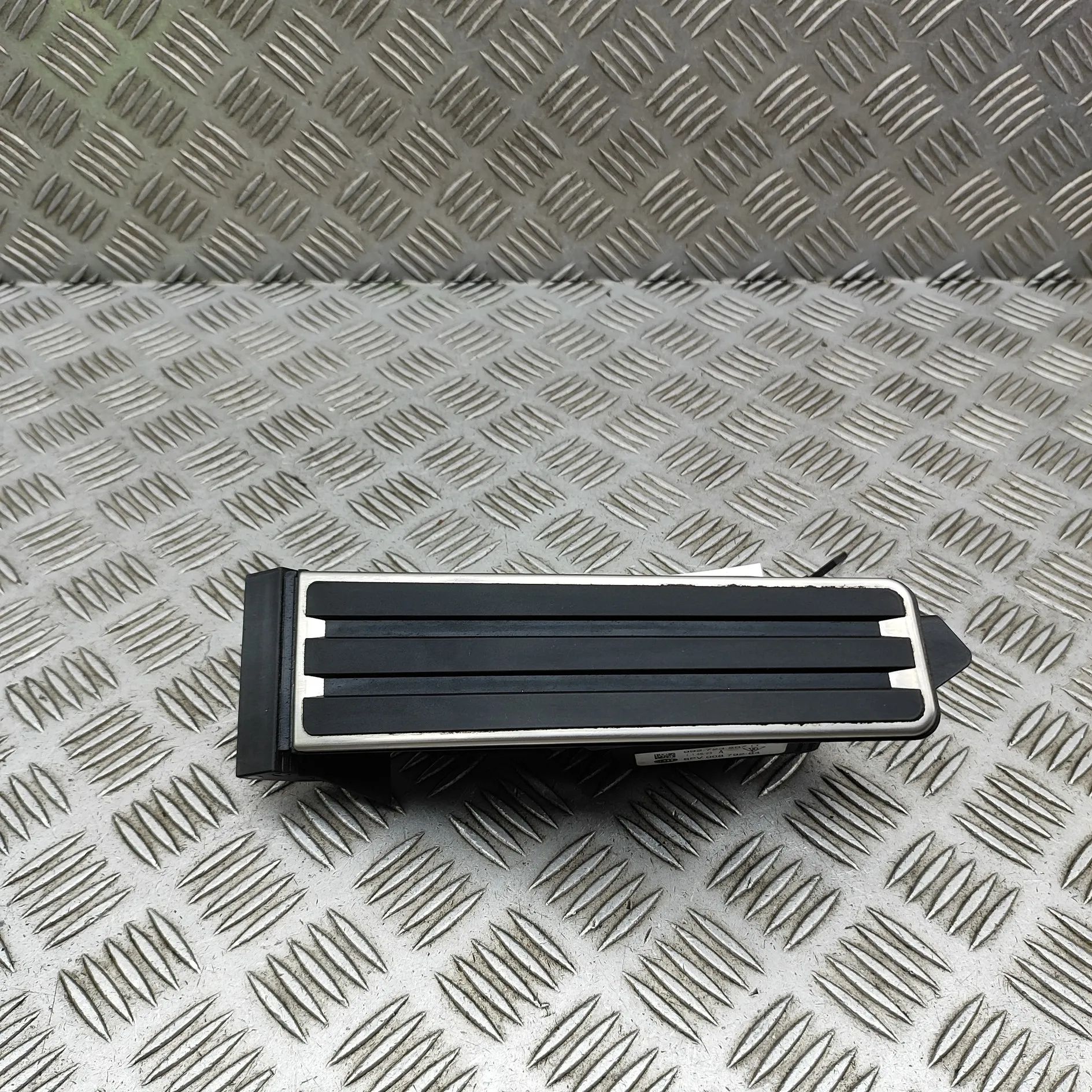 Porsche 911 (992) Throttle Pedal Throttle Pedal — PORSCHE 911 (992) (2019-...) —...