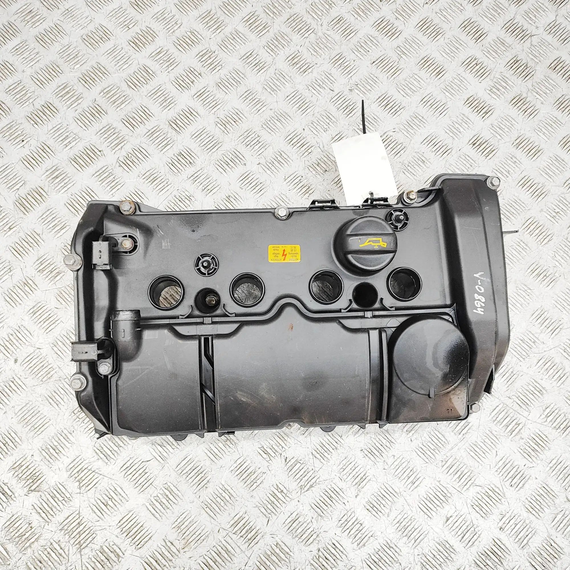 Mini Countryman, Paceman (R60 / R61) Valve Cover Valve Cover — MINI COUNTRYMAN (R60) (2009-2016)...