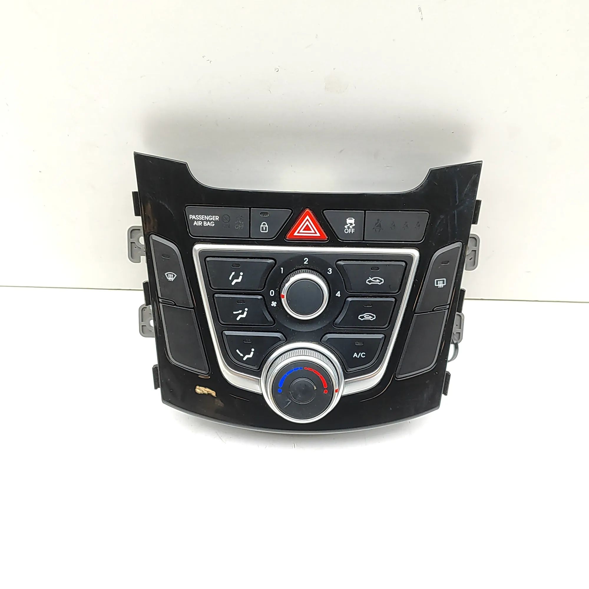 Hyundai i30 Climate control unit Climate control unit — HYUNDAI I30 (GD) (2011-....