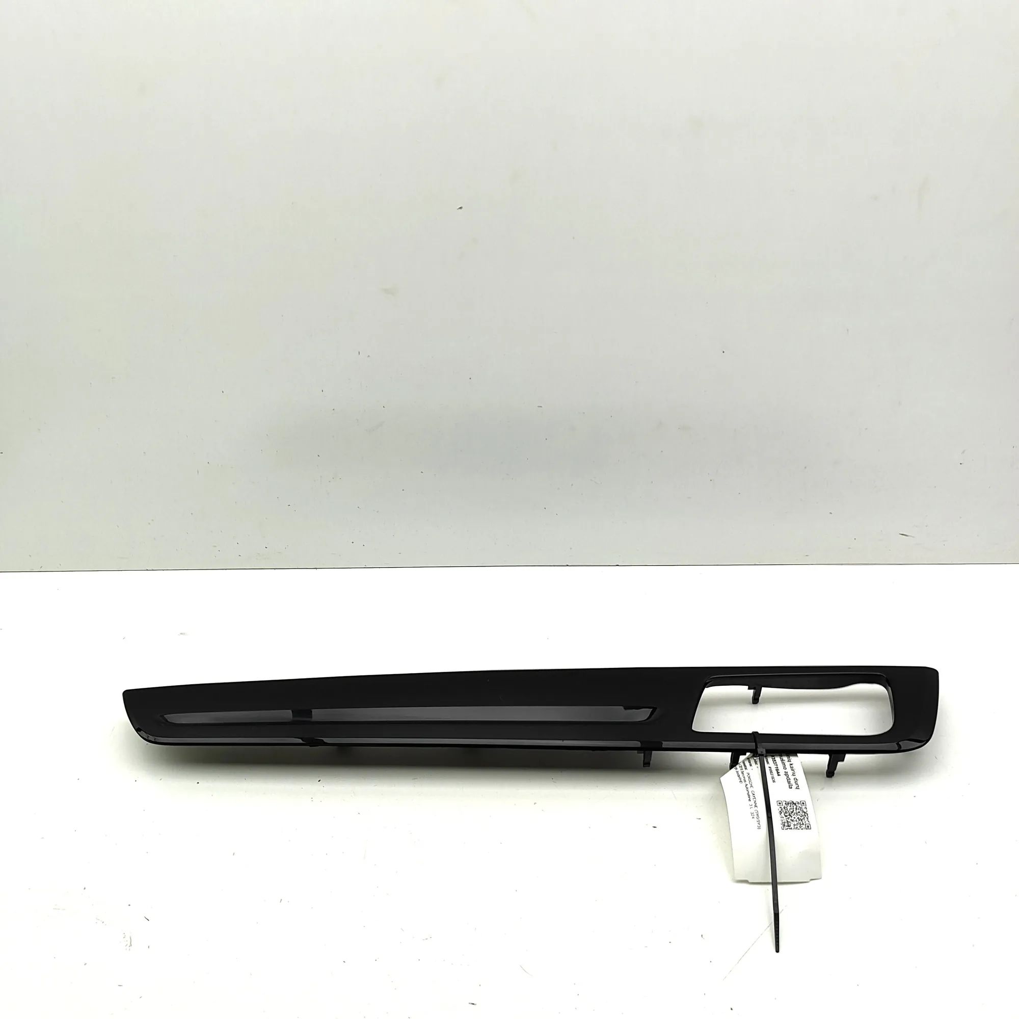 Porsche Cayenne Door panel trim — rear left Door panel trim — rear left — PORSCHE CAYENNE (...