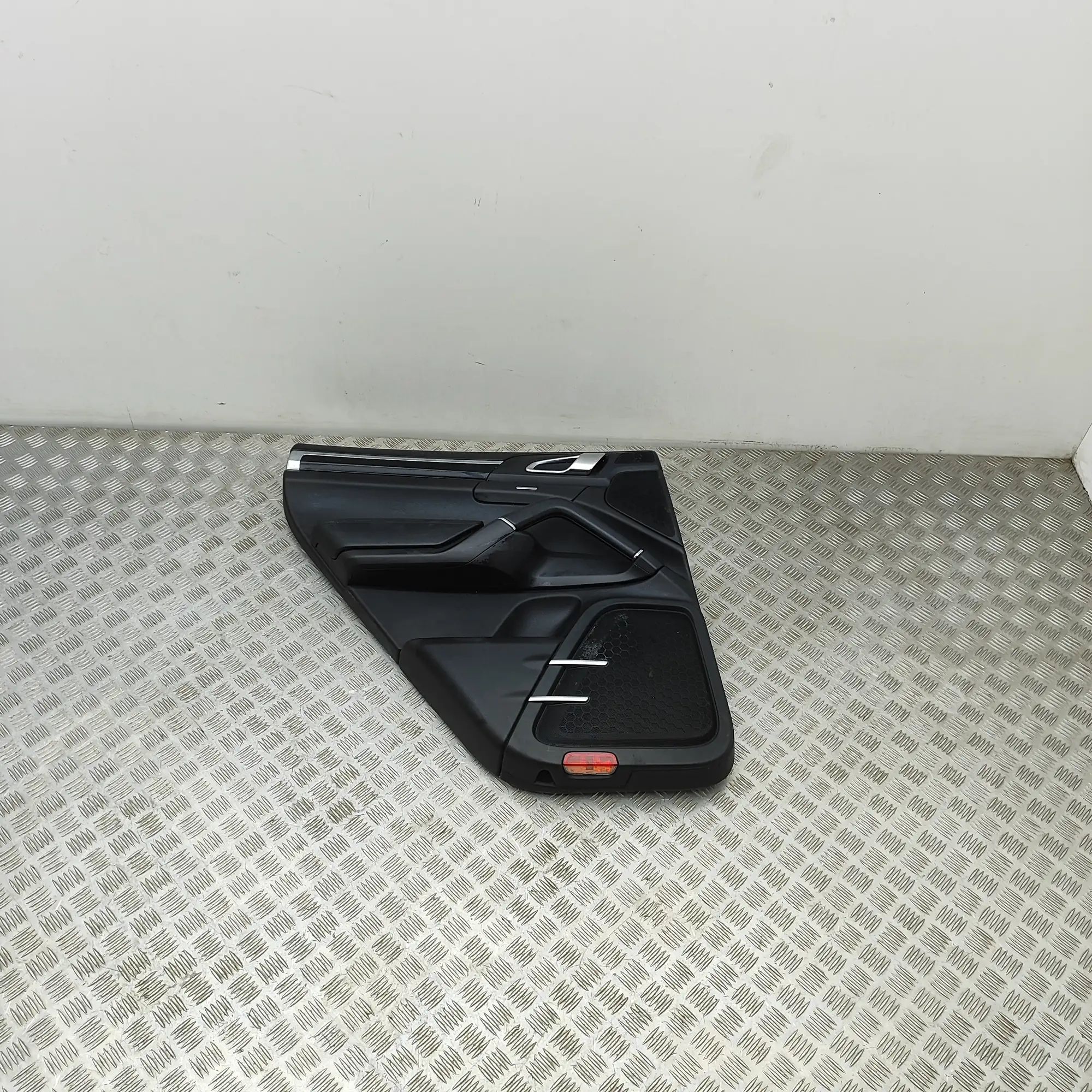 Porsche Cayenne Rear Left Door Panel Rear Left Door Panel — PORSCHE CAYENNE (92A) (2...