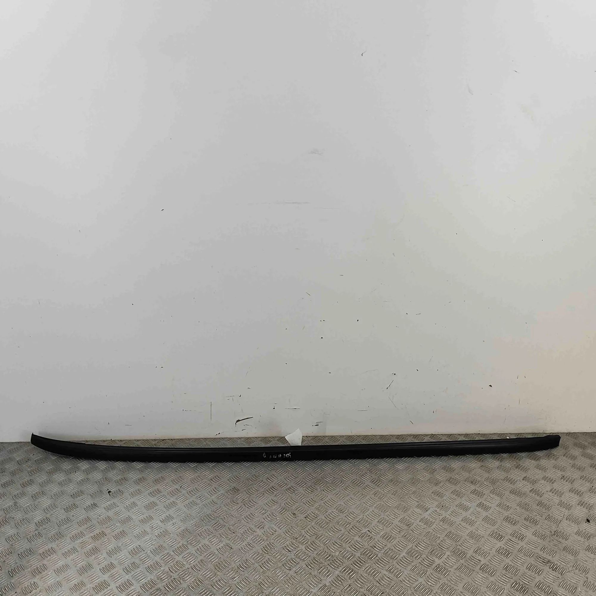 Toyota Corolla Right Side Roof Rail Right Side Roof Rail — TOYOTA COROLLA (Estate _...