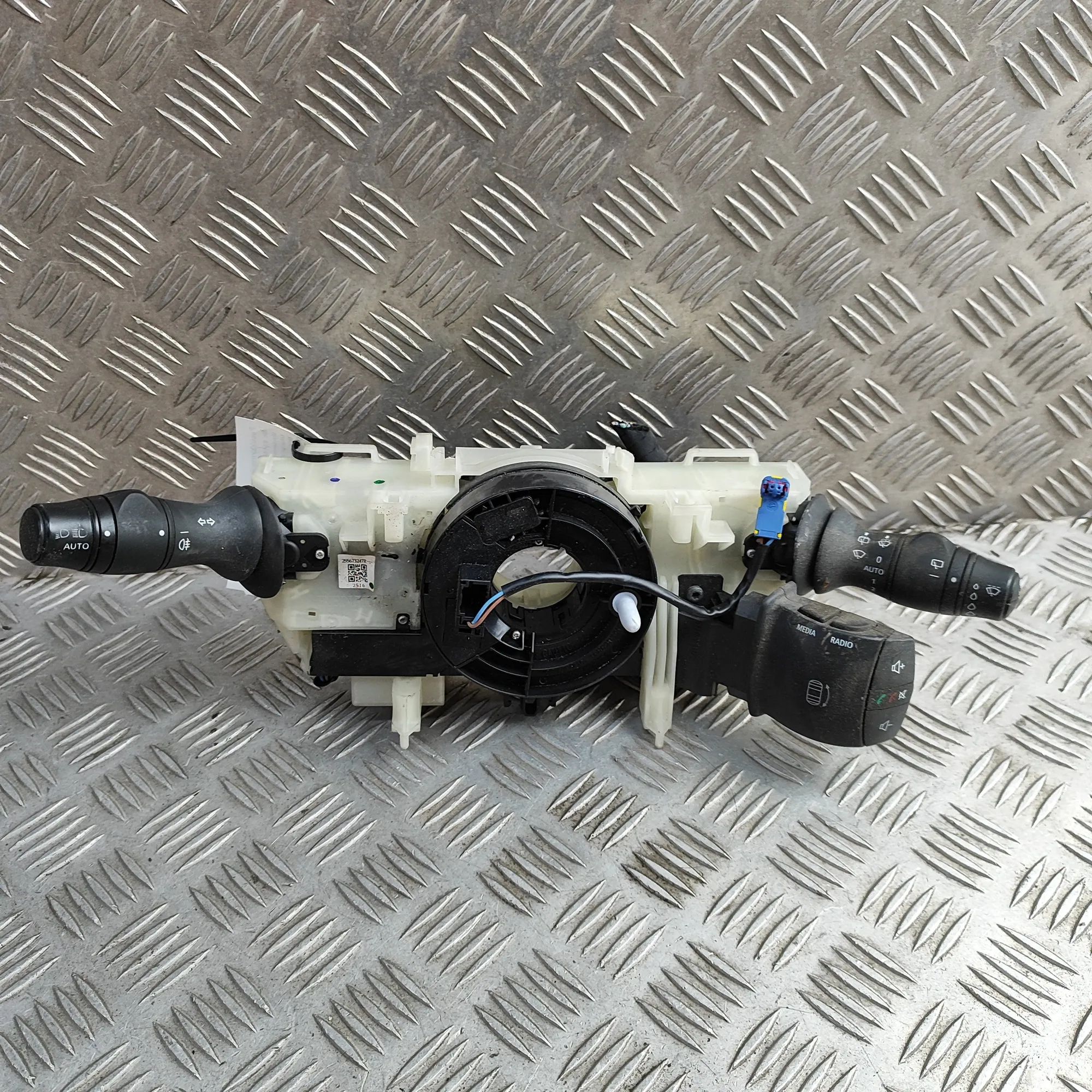 Renault Zoe Indicator Wiper Stalk Switch Indicator Wiper Stalk Switch — RENAULT ZOE (BFM...