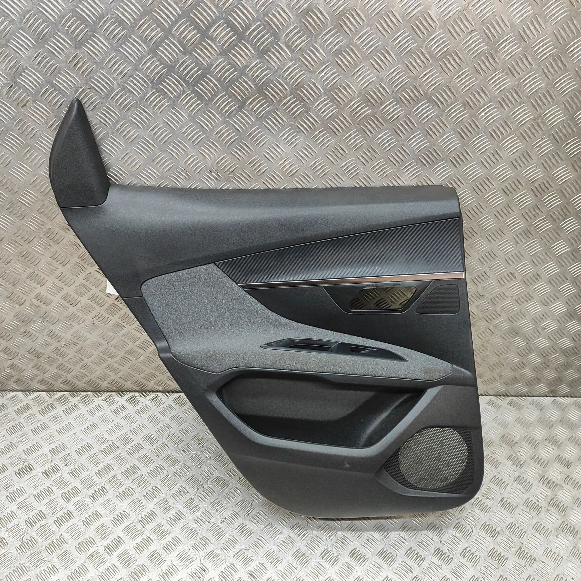 Peugeot 3008 Rear Left Door Panel Rear Left Door Panel — PEUGEOT 3008 (II SUV MC_...