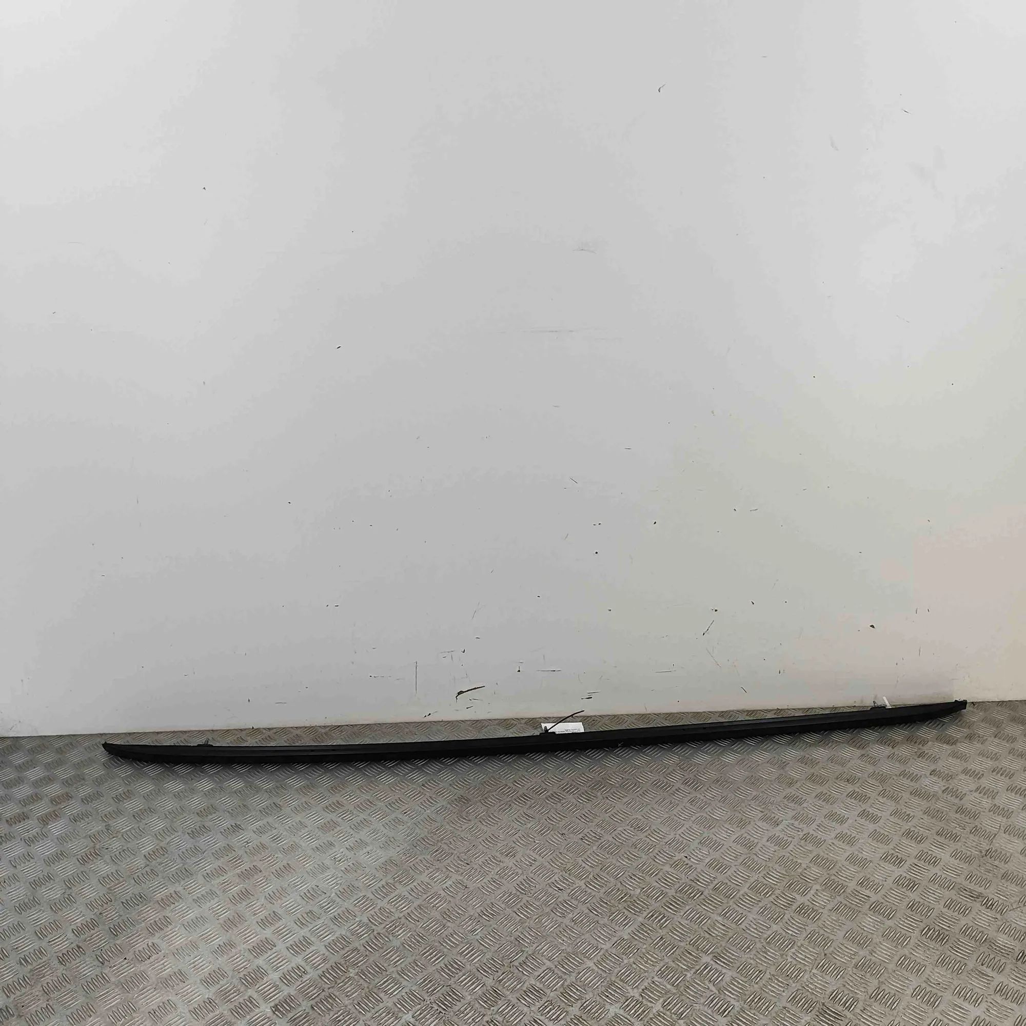 Toyota Corolla Left Side Roof Rail Left Side Roof Rail — TOYOTA COROLLA (Estate _E...