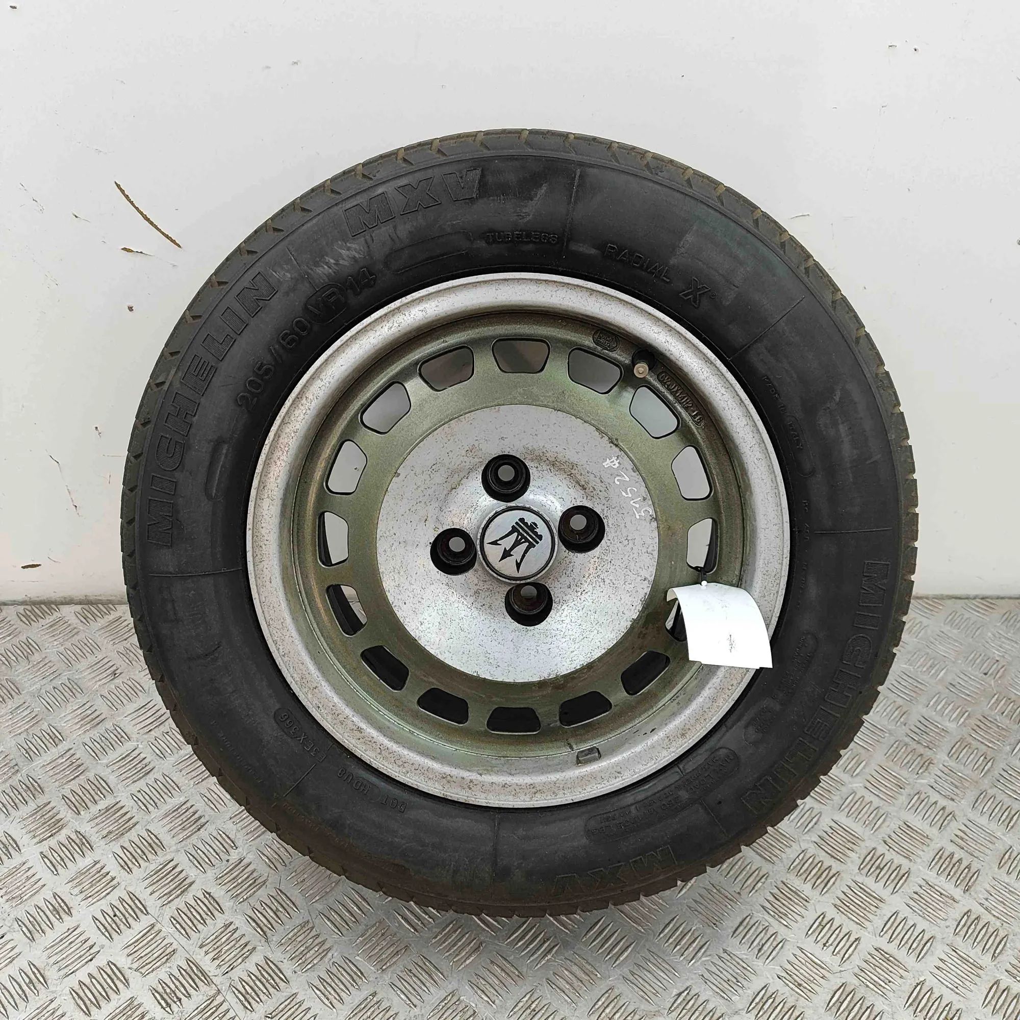 Maserati Biturbo (2, 4, Spyder, Karif) Spare Wheel Space Saver Spare Wheel Space Saver — MASERATI 425 (1987-19...