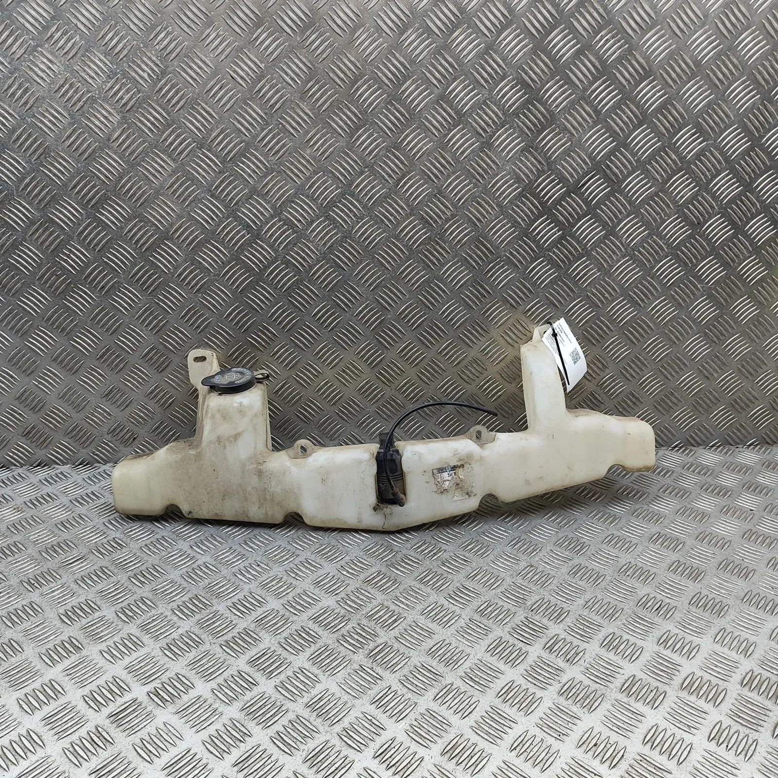 Chevrolet Camaro Window Washer Tank Window Washer Tank — CHEVROLET CAMARO (1992-200...
