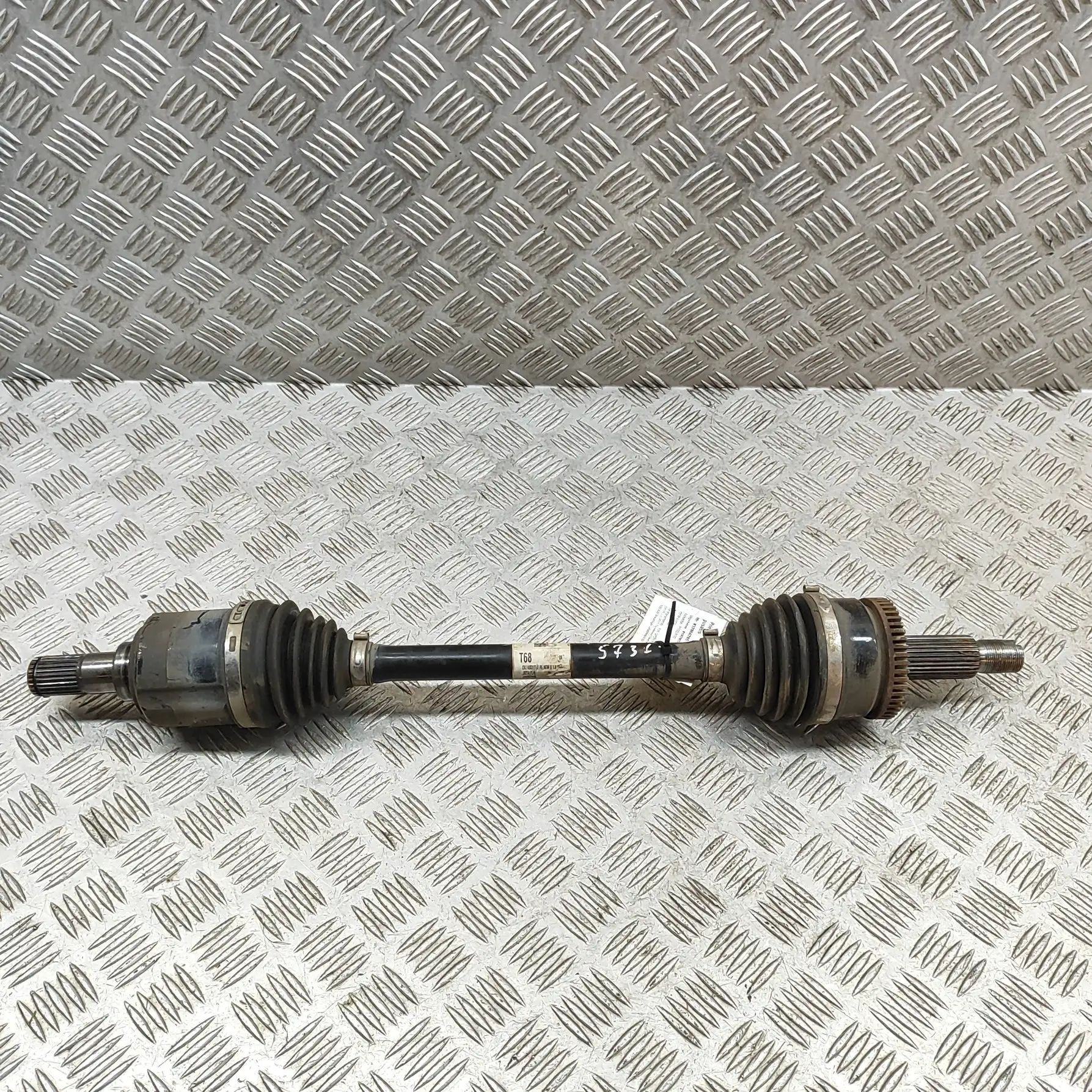 Kia Sportage Front Left Driveshaft Front Left Driveshaft — KIA SPORTAGE (QL) (2015...