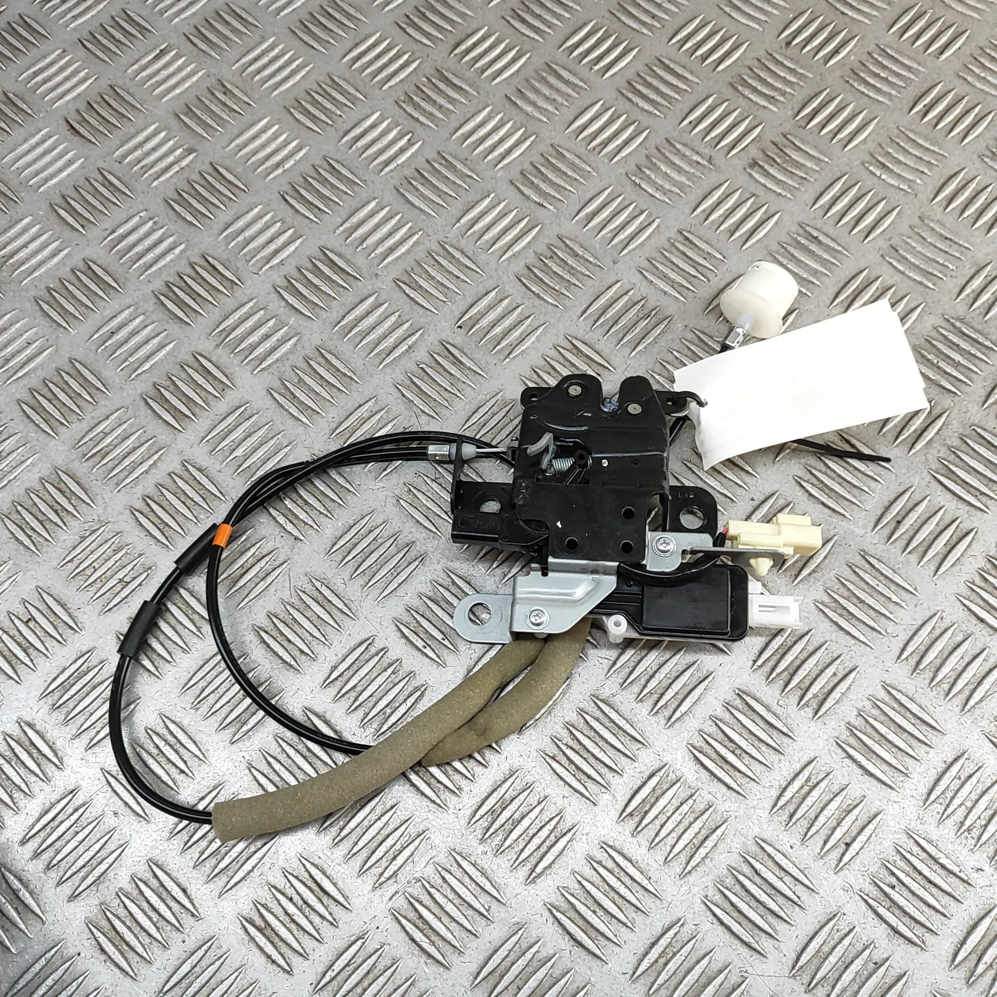 Mazda MX-5 Tailgate Boot Lock Tailgate Boot Lock — MAZDA MX-5 (IV ND) (2015-....