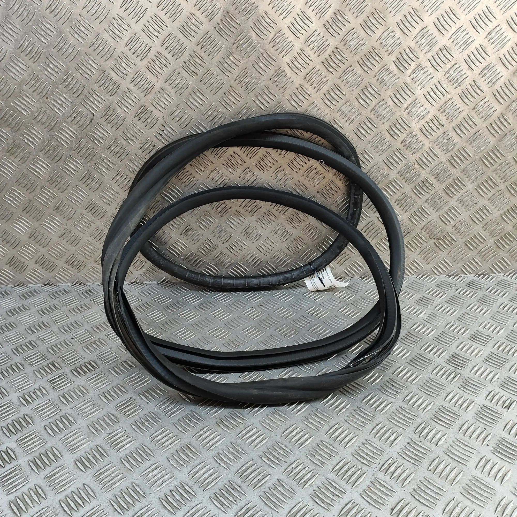 Mercedes-Benz V / Vito / EQV (W447) Door rubber seal — front left Door rubber seal — front left — MERCEDES BENZ V...