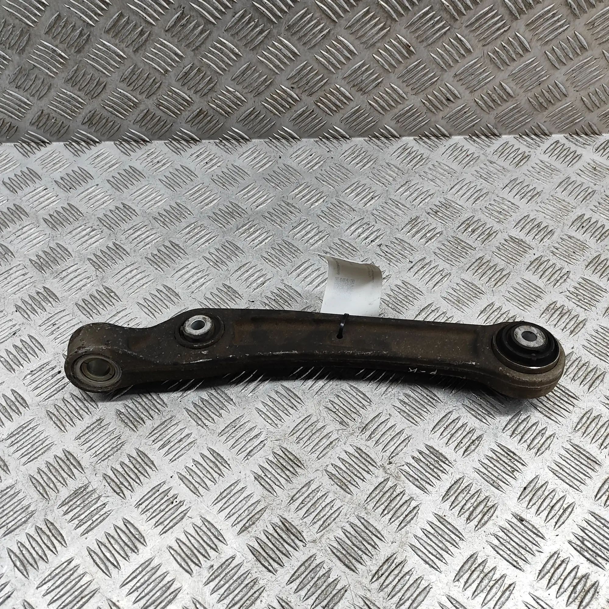 Audi Q5 (8R) Front Left Straight Control Arm Front Left Straight Control Arm — AUDI Q5 (FY) ...