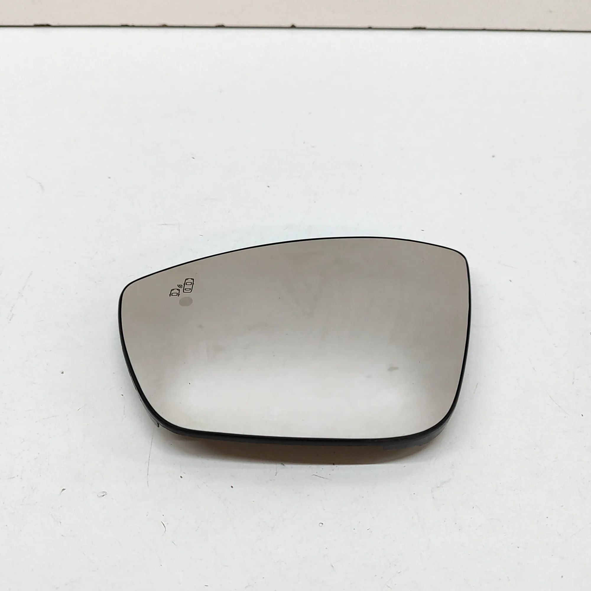Jeep Avenger Front Left Door Mirror Glass Front Left Door Mirror Glass — JEEP AVENGER (J2...