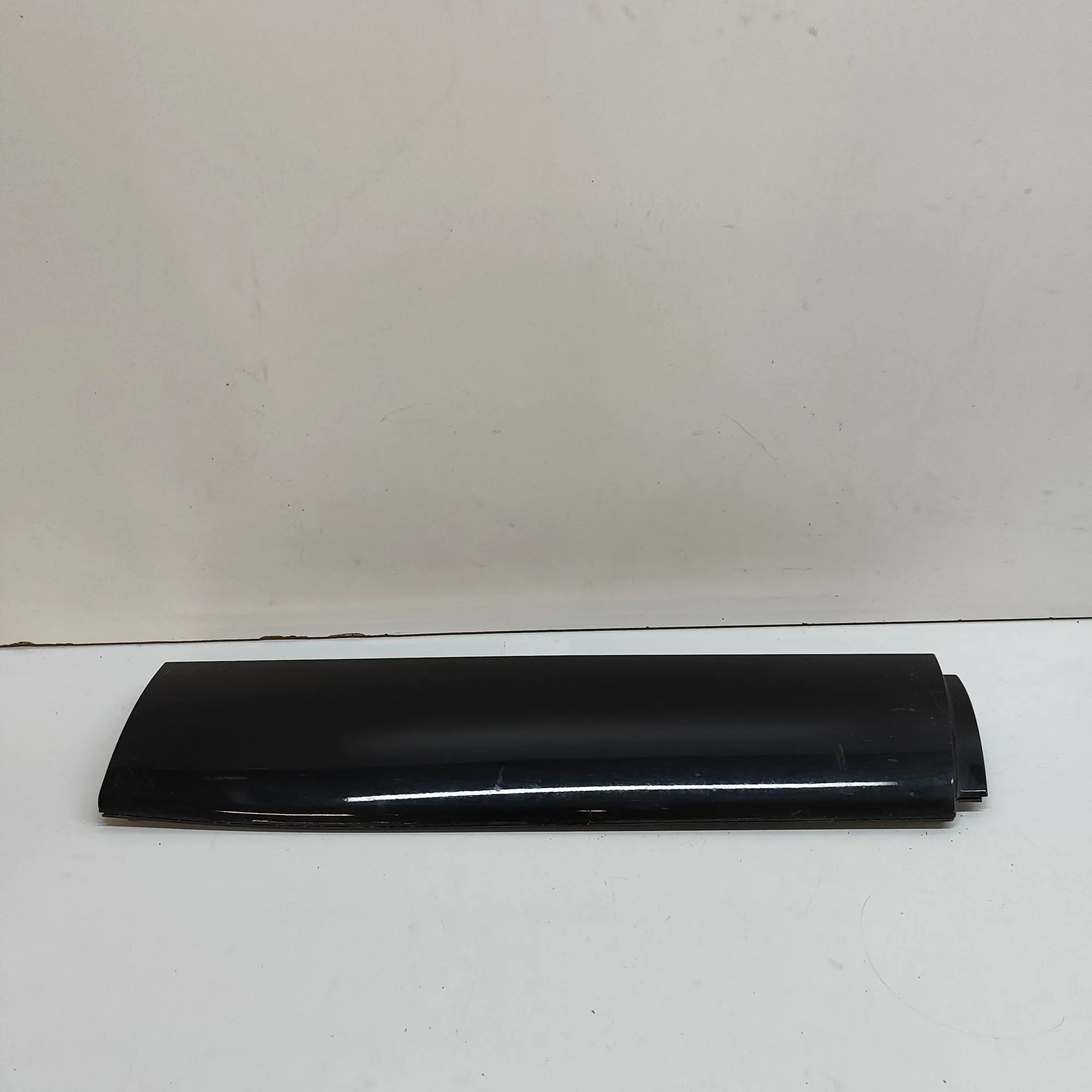 Honda HR-V / e:Ny1 Lower door moulding — rear — right Lower door moulding — rear — right — HONDA E:NY...