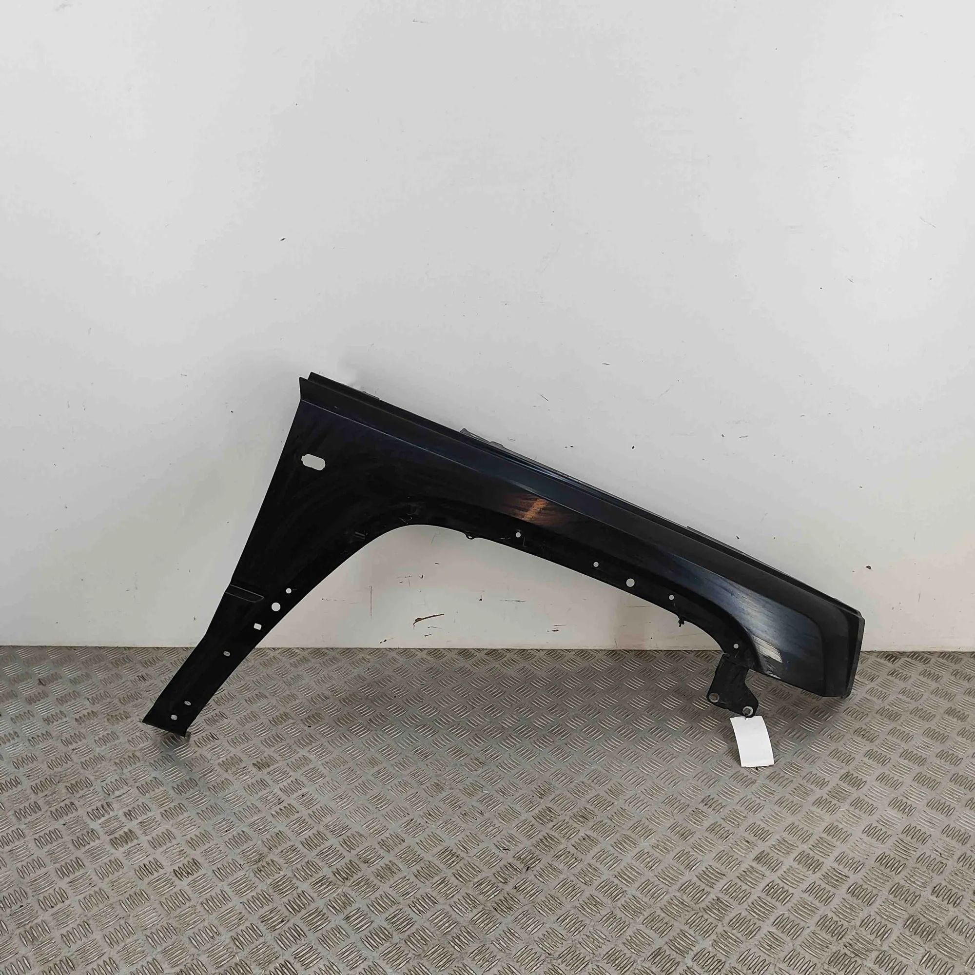 Jeep Commander Front Right Fender