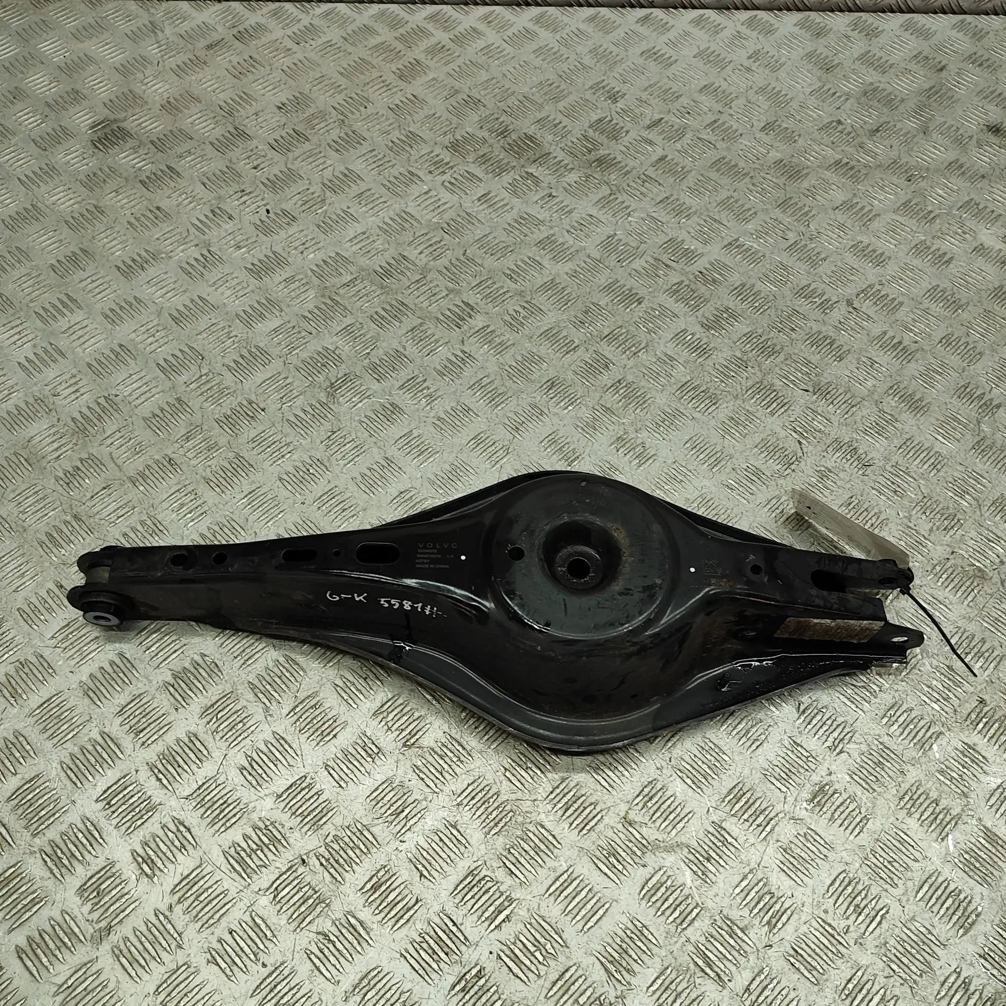 Volvo XC40 / EX40 Rear Left Lower Control Arm Rear Left Lower Control Arm — VOLVO XC40 (536) ...