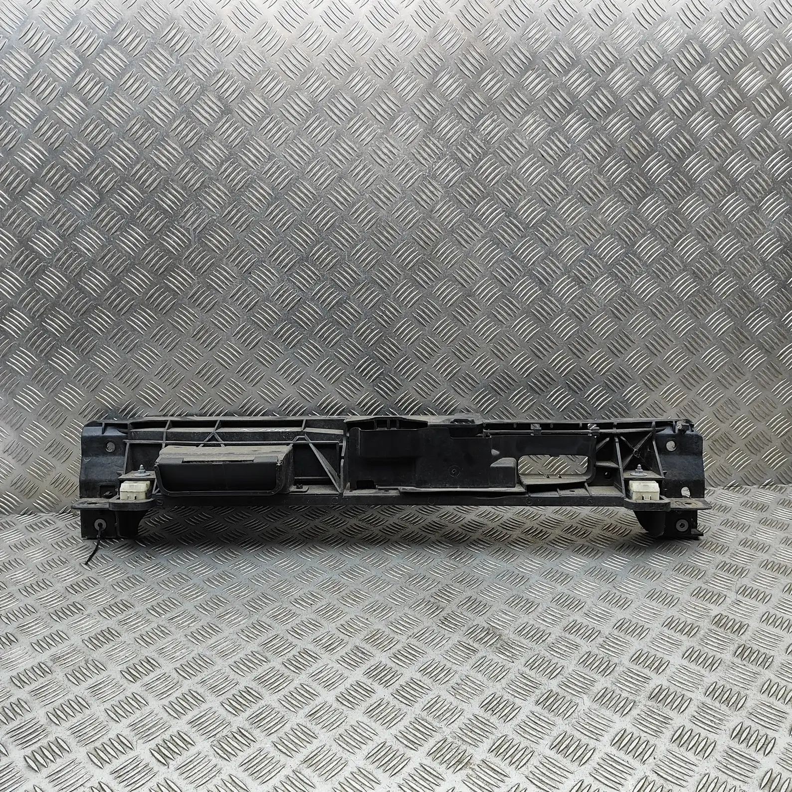 Peugeot 3008 Slam Panel Frame Upper Part Slam Panel Frame Upper Part — PEUGEOT 3008 (II ...