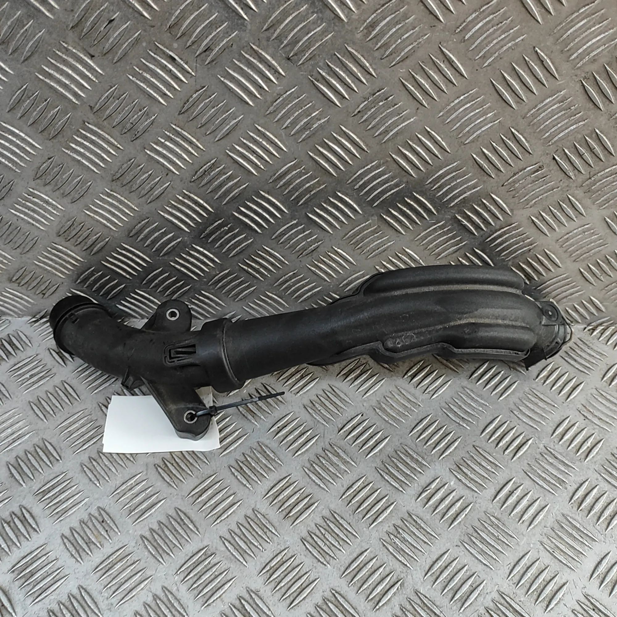 Mercedes-Benz GLB / EQB (X247) Intercooler Hose Pipe Intercooler Hose Pipe — MERCEDES BENZ GLB (X247...