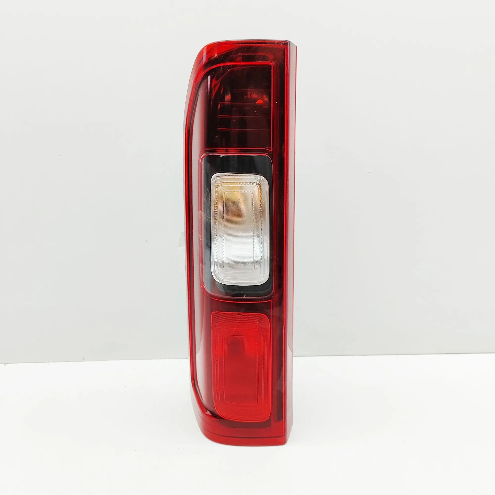 Renault Trafic Rear Left Tail Light Rear Left Tail Light — RENAULT TRAFIC (III Van ...