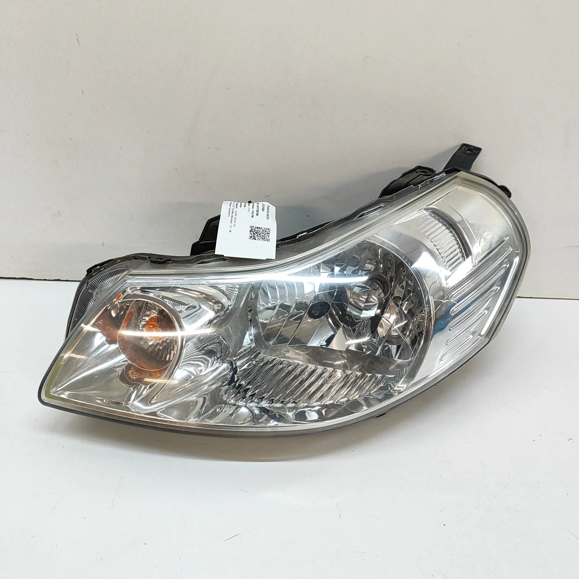 Suzuki SX4 Front Left Headlight Front Left Headlight — SUZUKI SX4 (EY, GY) (200...