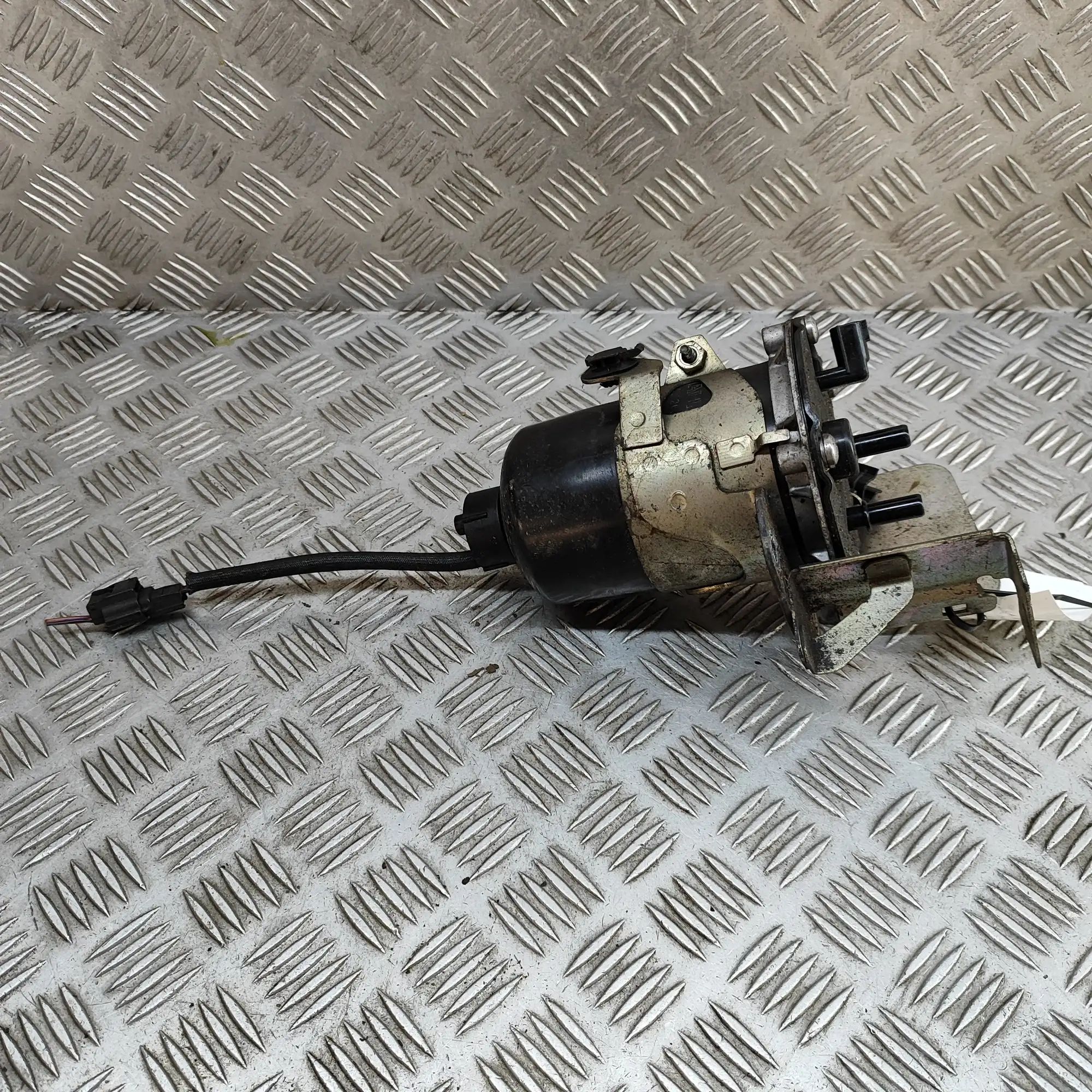 Mercedes-Benz X (470) fuel filter Fuel Filter — MERCEDES BENZ X (Class) (2017-......