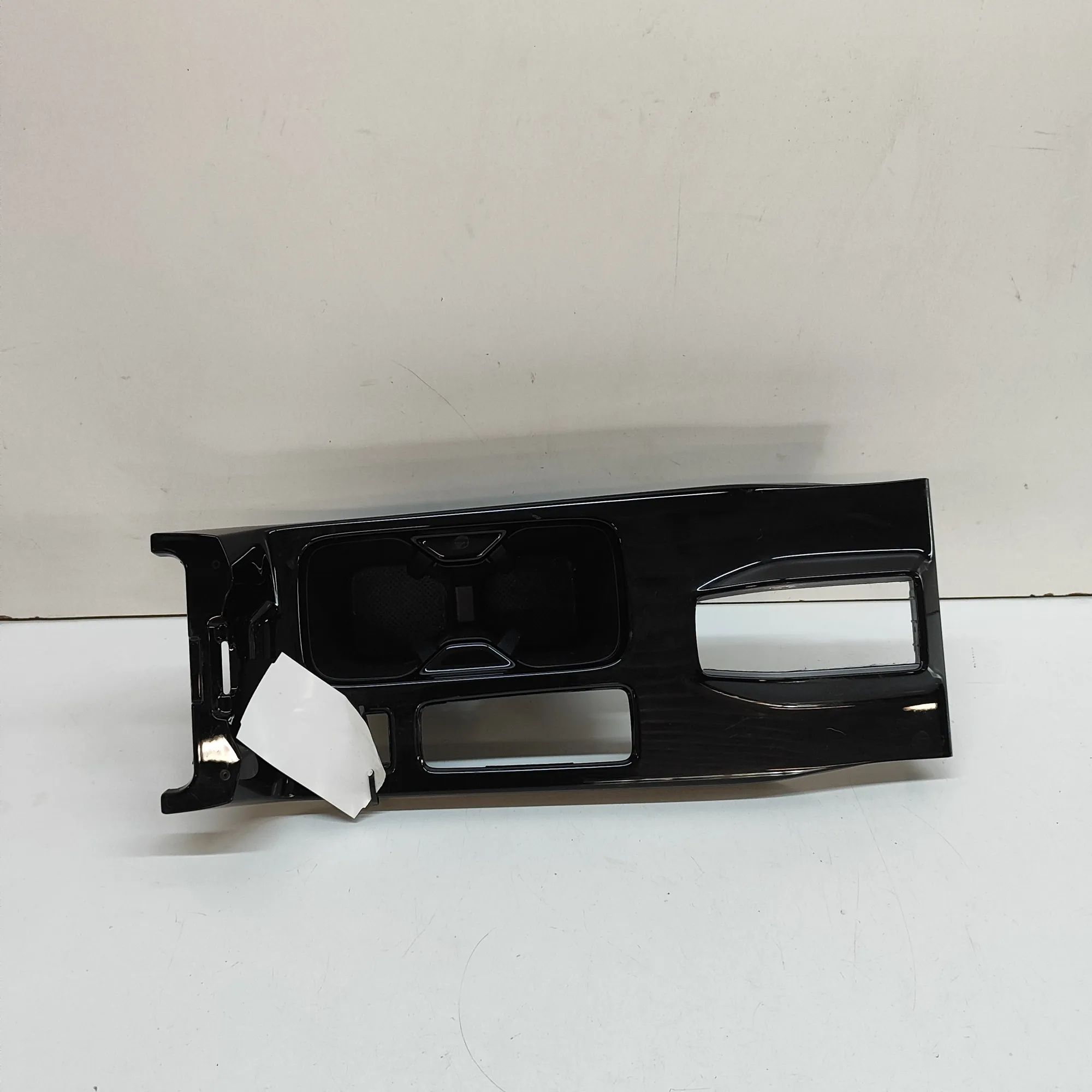 Honda HR-V / e:Ny1 Cup holder Cup holder — HONDA E:NY1 (2023-...) — 83430-31A...