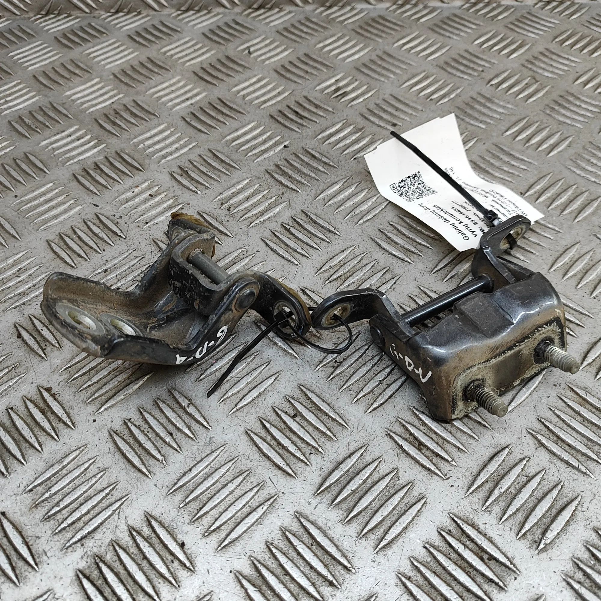 Mercedes-Benz X (470) Door hinge set — rear right Door hinge set — rear right — MERCEDES BENZ X (...