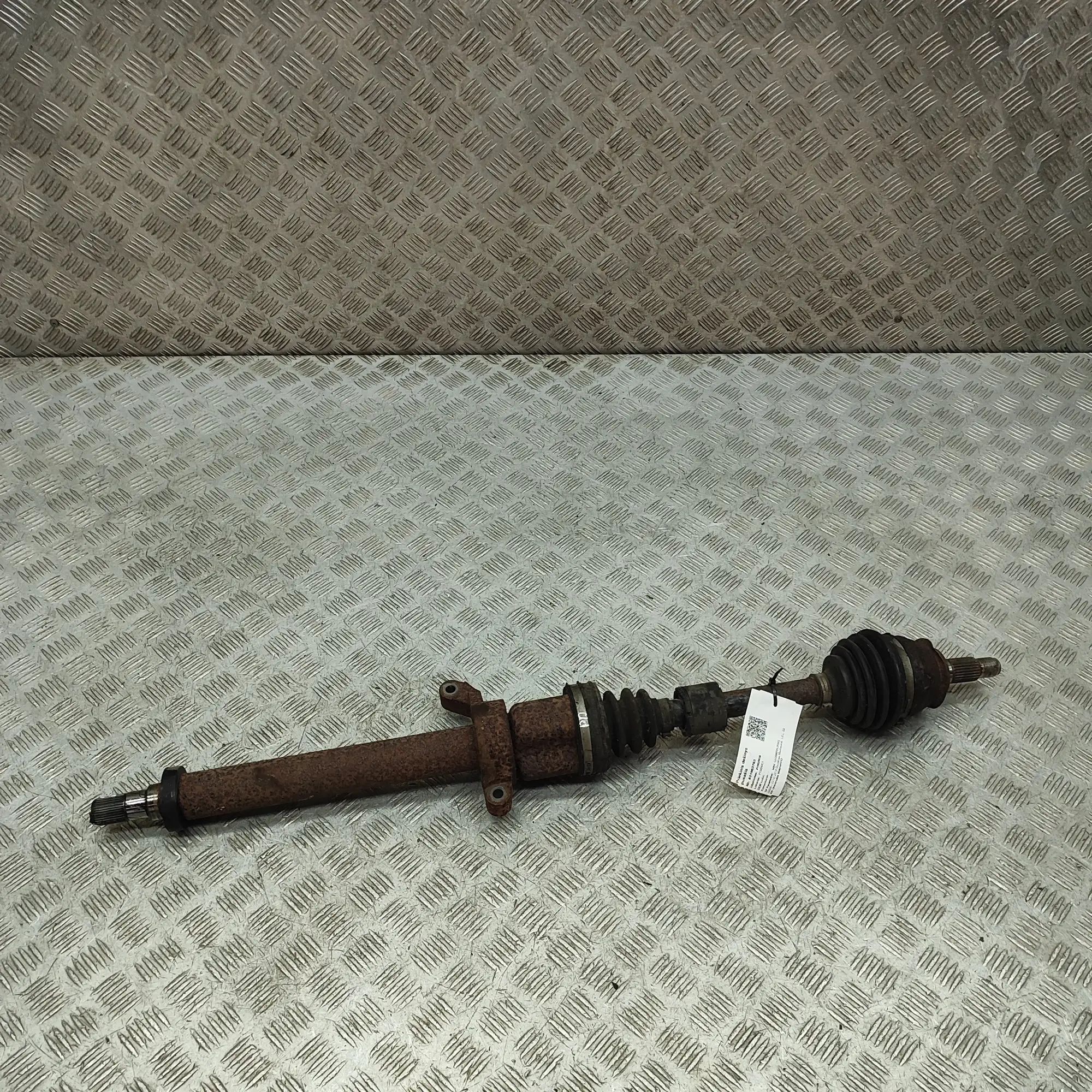 Mini One, Cooper, Clubman (R55 - R59) Front Right Driveshaft Front Right Driveshaft — MINI CLUBMAN (R55) (20...