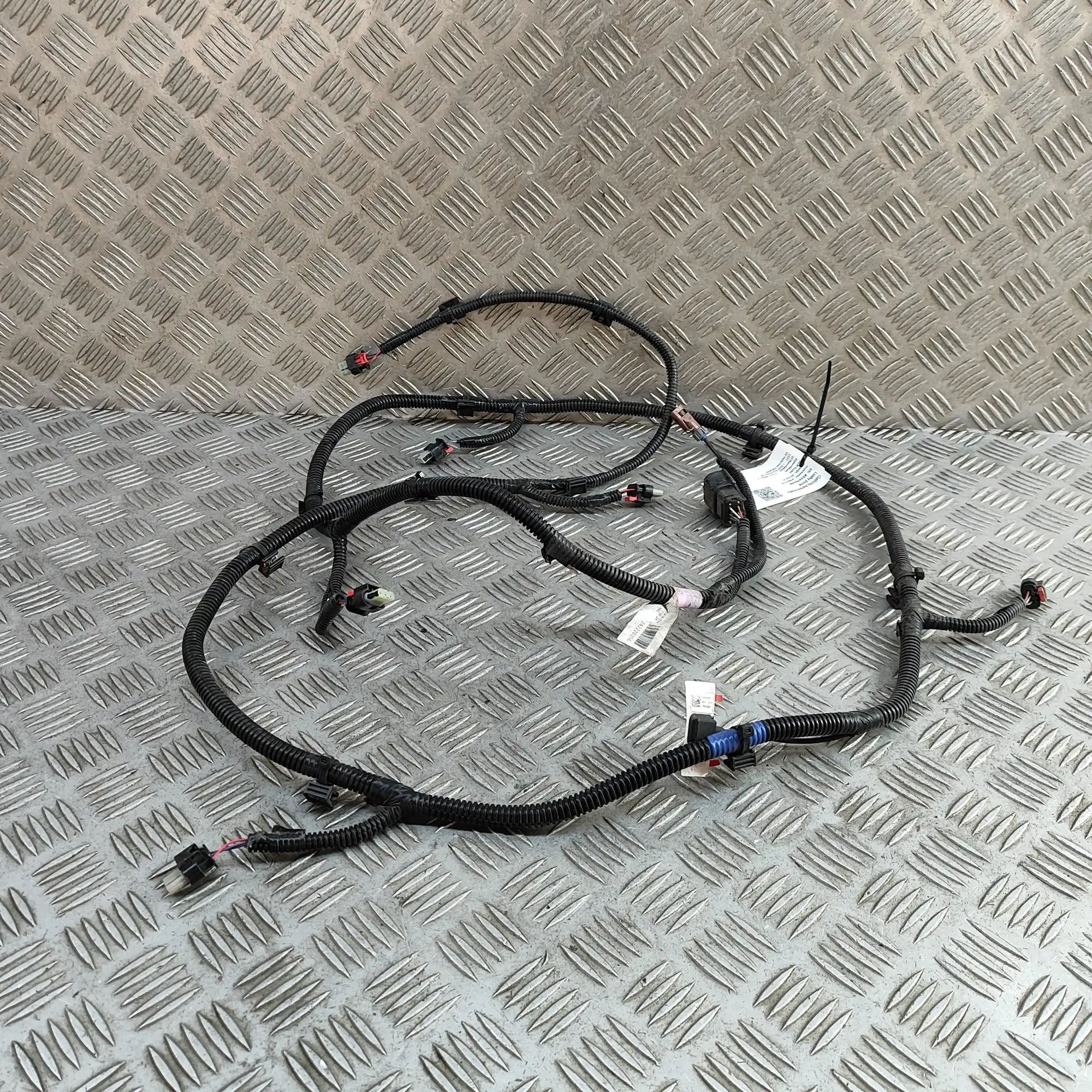Tesla Model X Rear Parking Sensor Wiring Loom Rear Parking Sensor Wiring Loom — TESLA MODEL X...
