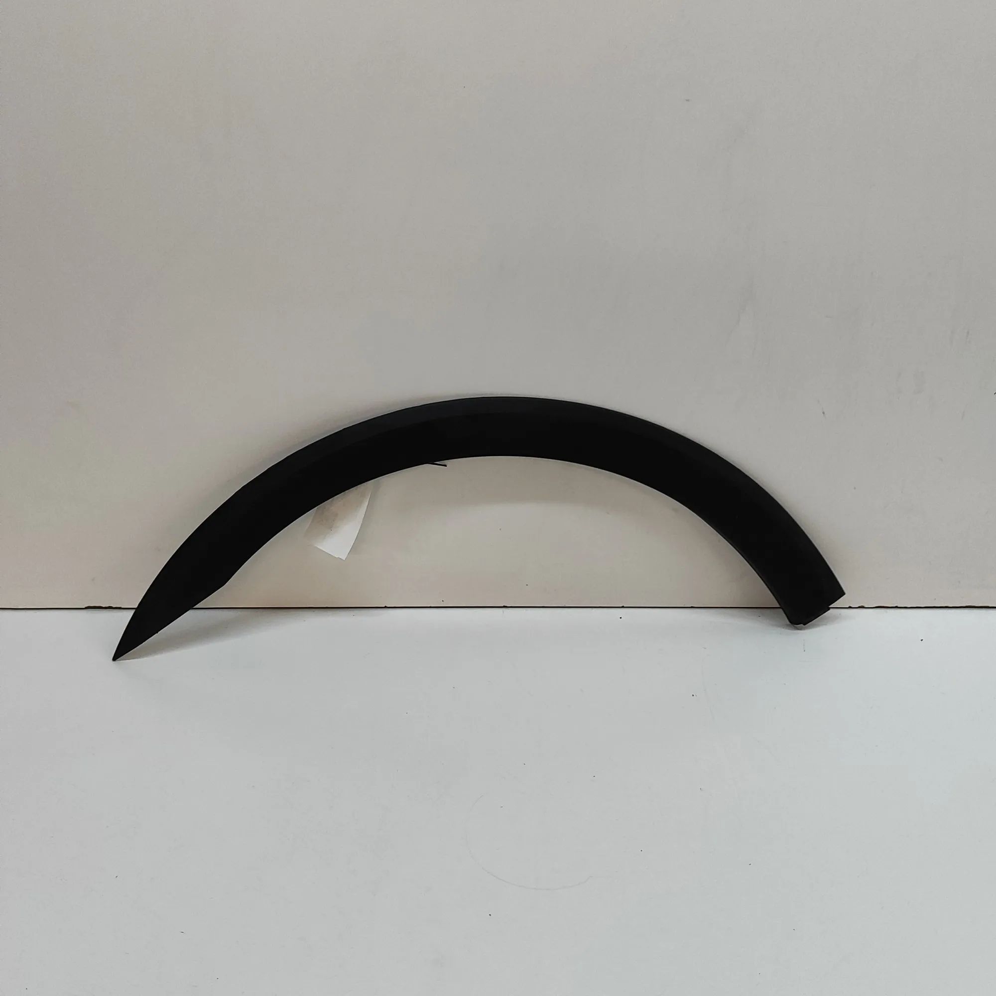 Porsche Taycan Wheel arch trim — front left Wheel arch trim — front left — PORSCHE TAYCAN (...
