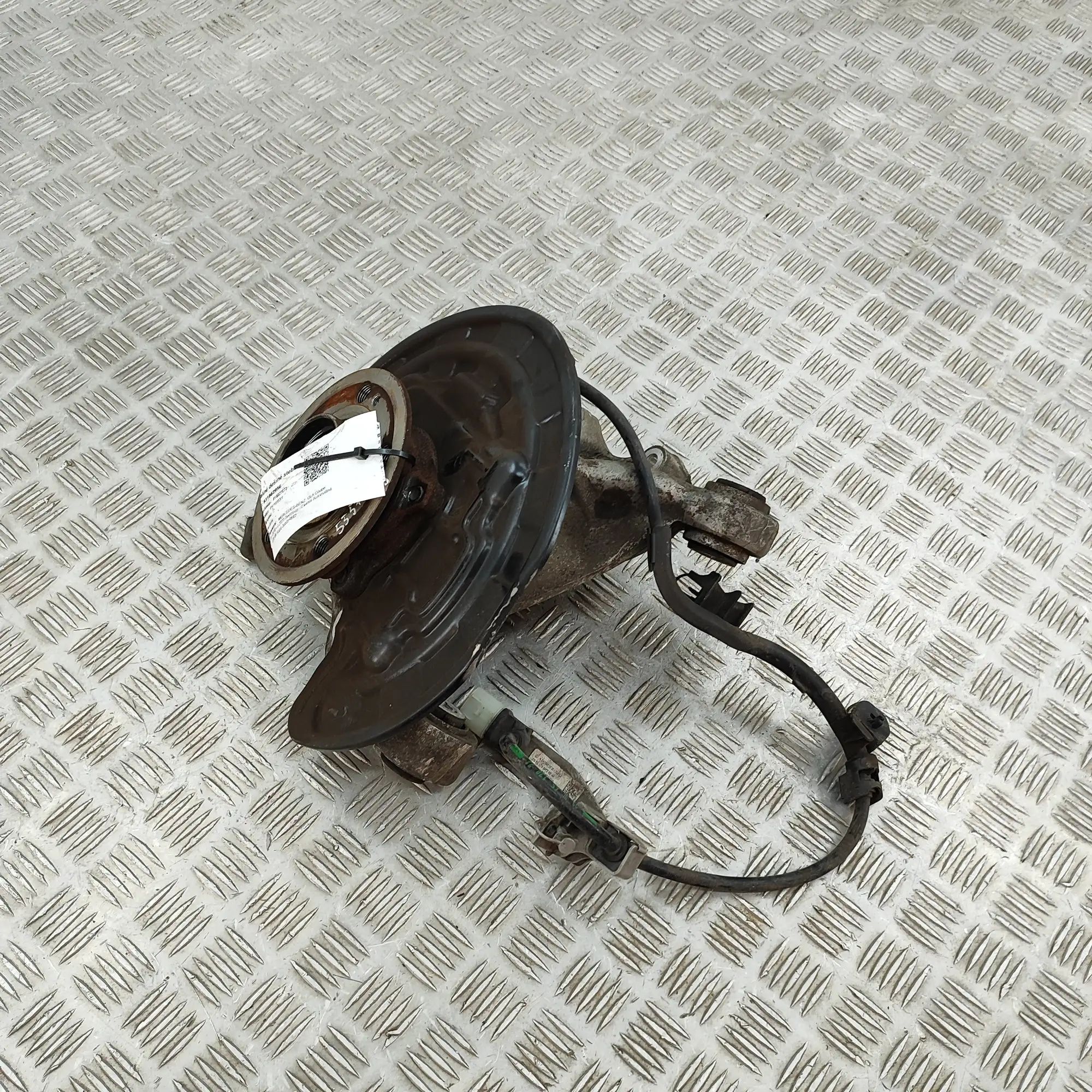 Mercedes-Benz CLA (C118) Rear Right Wheel Hub Rear Right Wheel Hub — MERCEDES BENZ CLA (Coupe...