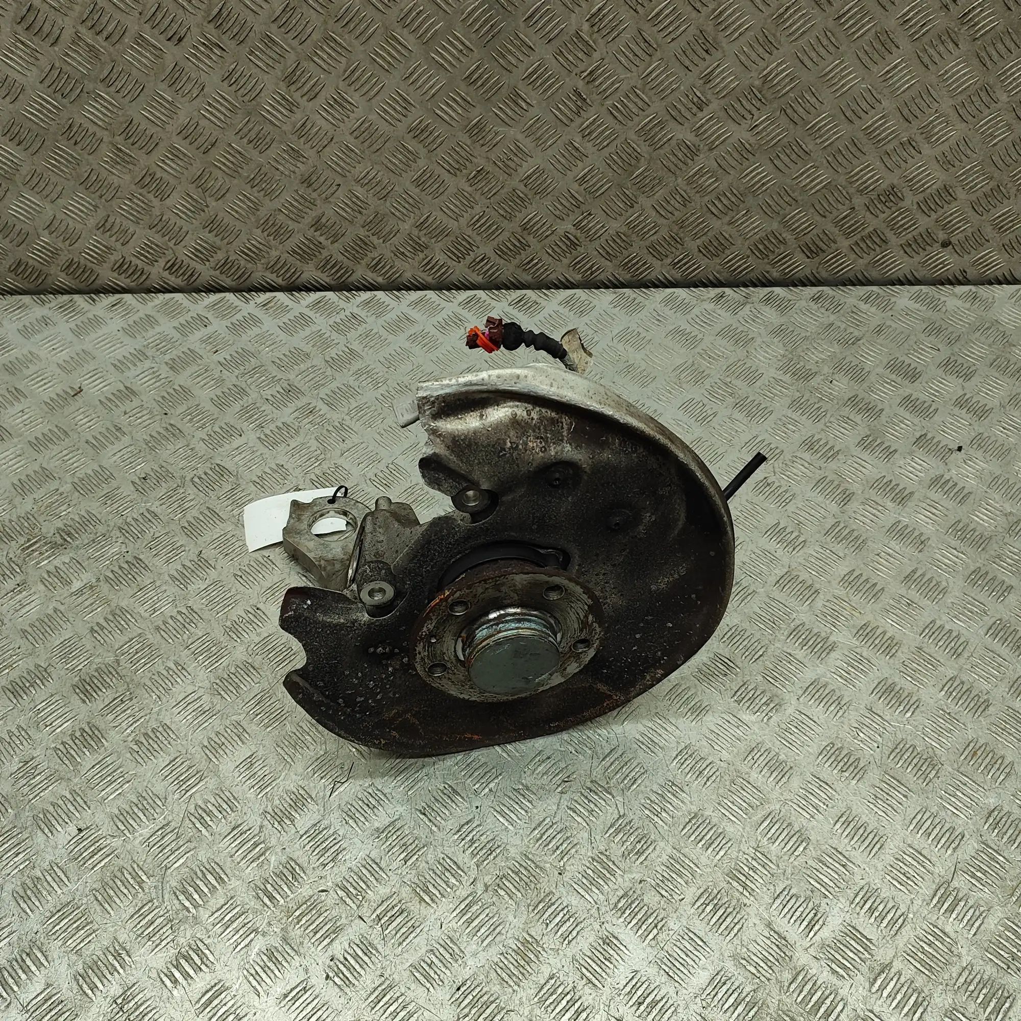 Audi A7 (4G) Rear Left Wheel Hub Spindle Rear Left Wheel Hub Spindle — AUDI A7 (Sportbac...