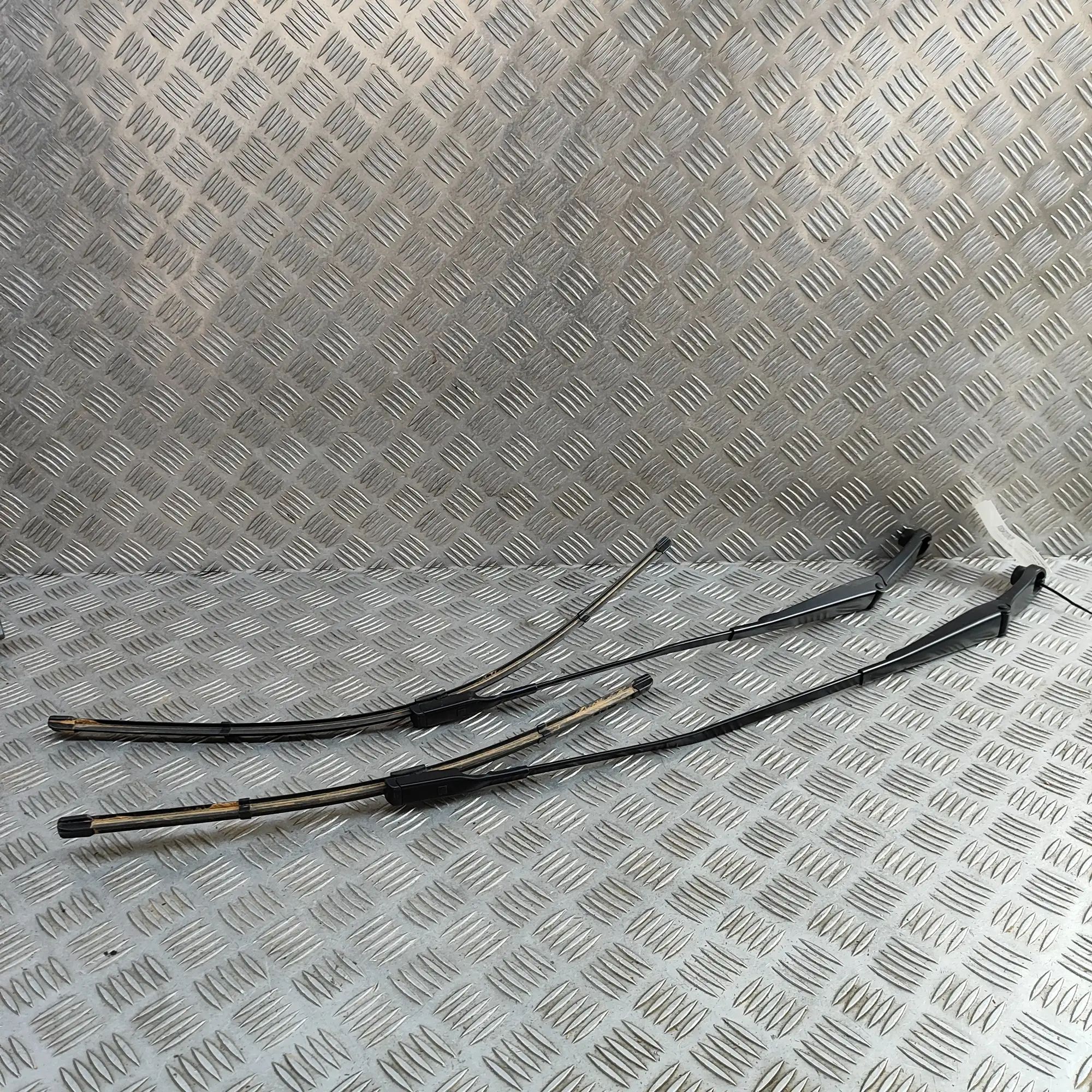 Audi Q8 Front Wiper Arms Front Wiper Arms — AUDI Q8 (4MN) (2018-...) — 4...