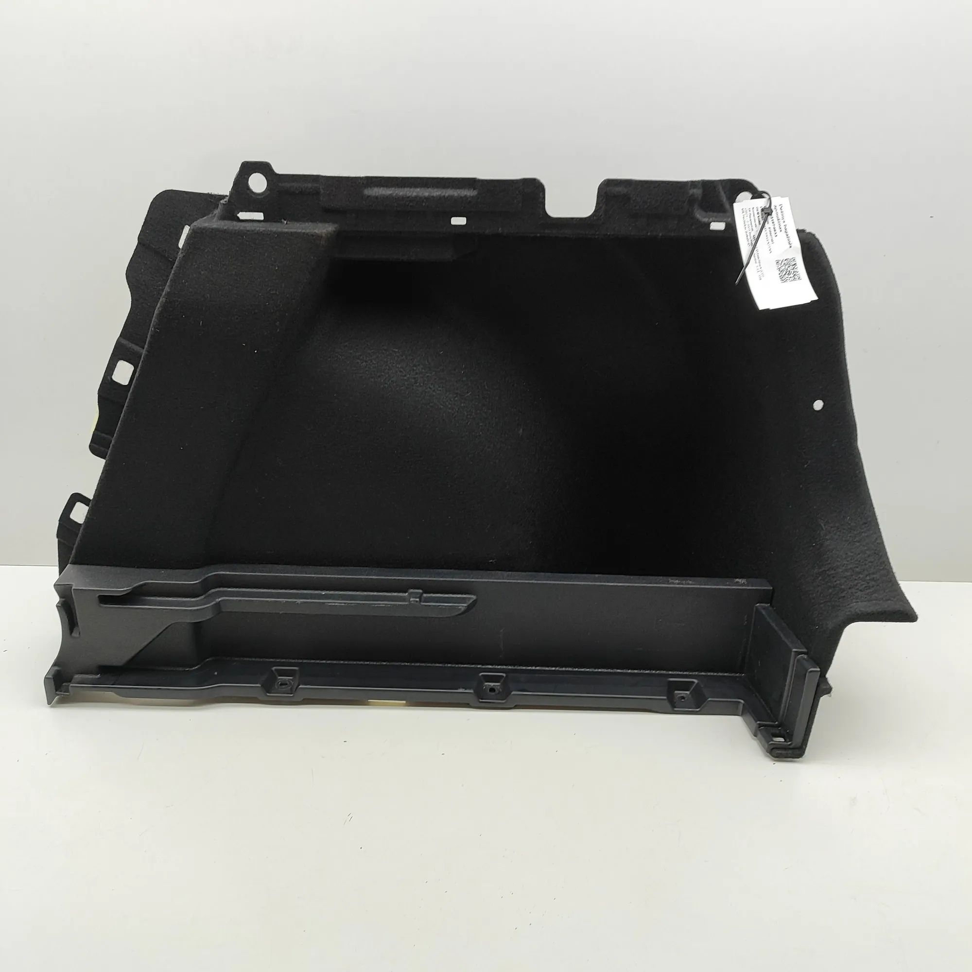 Kia Ceed (CD) Right Side Trunk Trim Right Side Trunk Trim — KIA CEE\'D (Hatchback C...