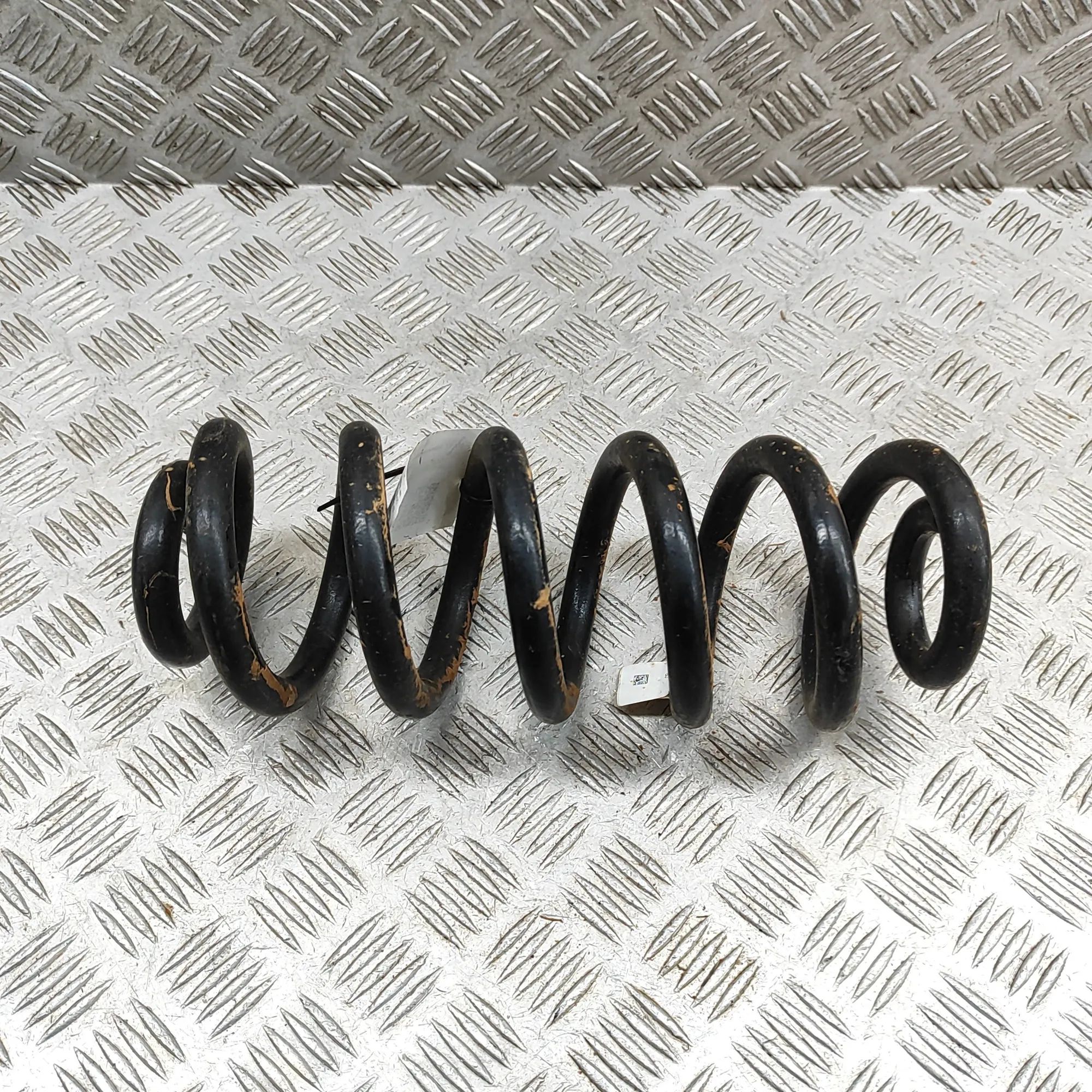 Audi Q5 (FY) Coil spring — rear right Coil spring — rear right — AUDI Q5 (FY) (2016-....