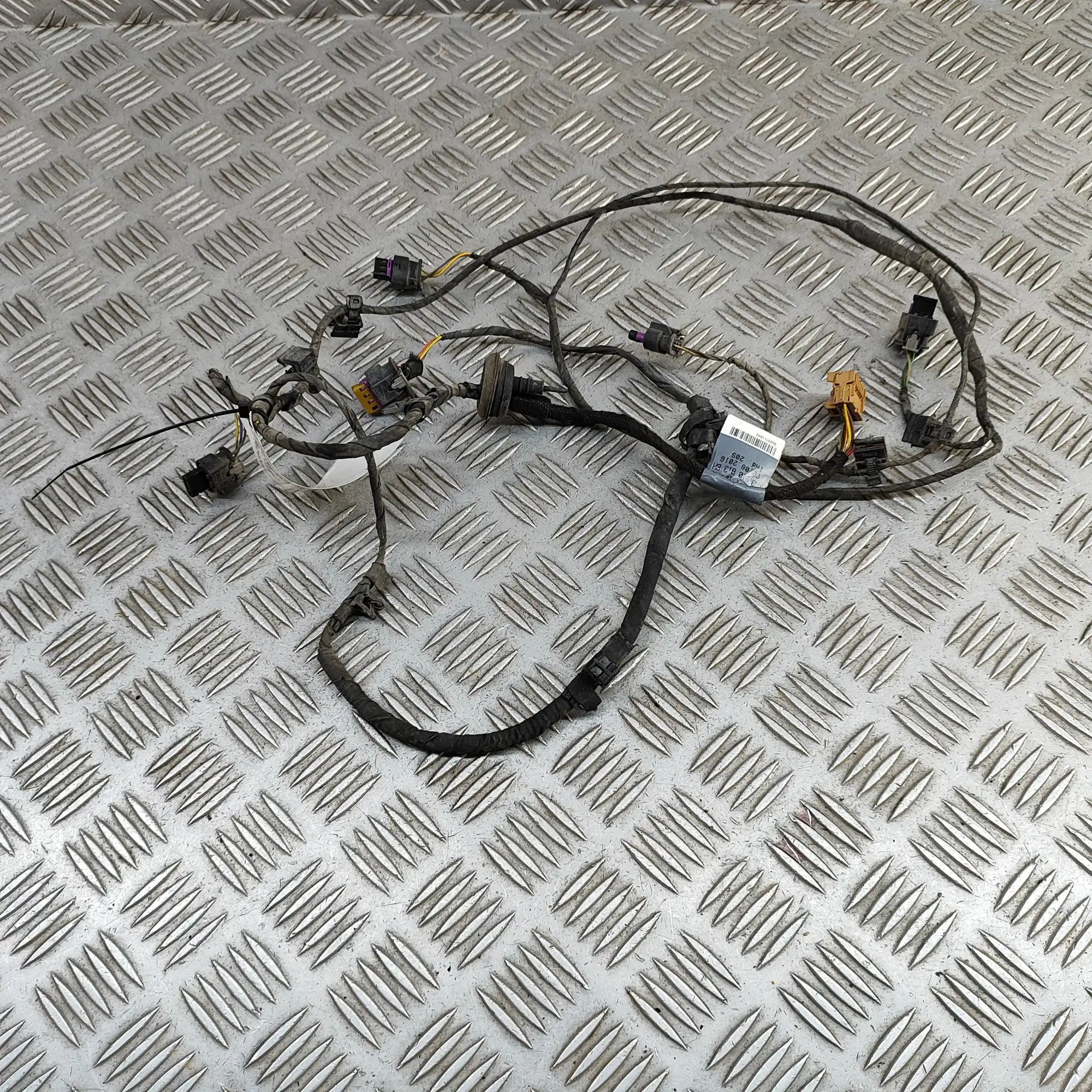 Audi A5 (B9) Rear Parking Sensor Wiring Loom Rear Parking Sensor Wiring Loom — AUDI A5 (F53)...