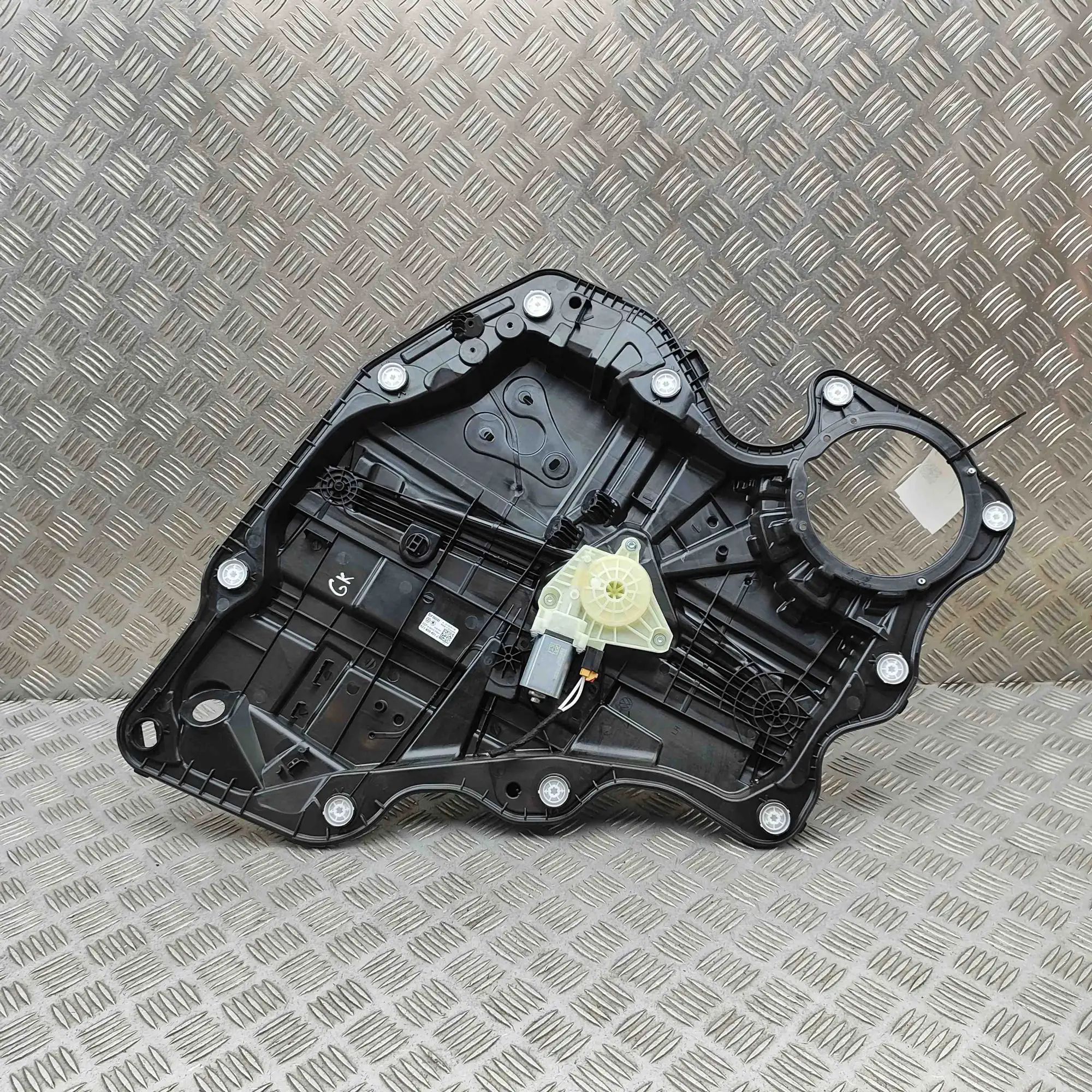 Volkswagen Tayron Rear Left Door Window Regulator Rear Left Door Window Regulator — VW TAYRON (R4...