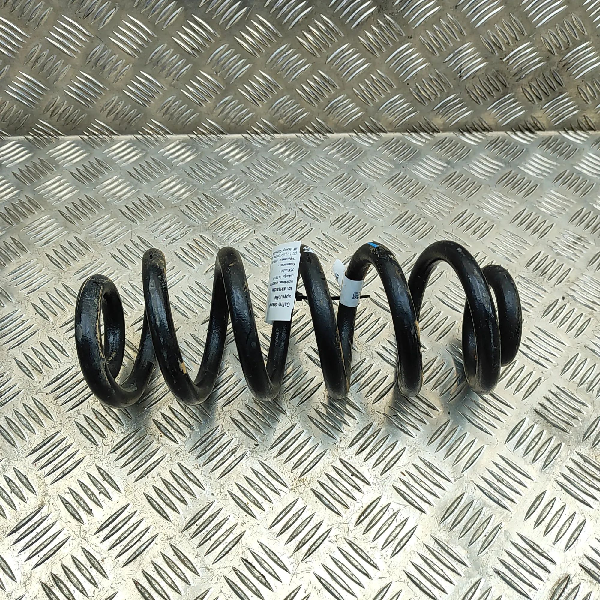 Audi Q5 (FY) Coil spring — rear right Coil spring — rear right — AUDI Q5 (FY) (2016-....