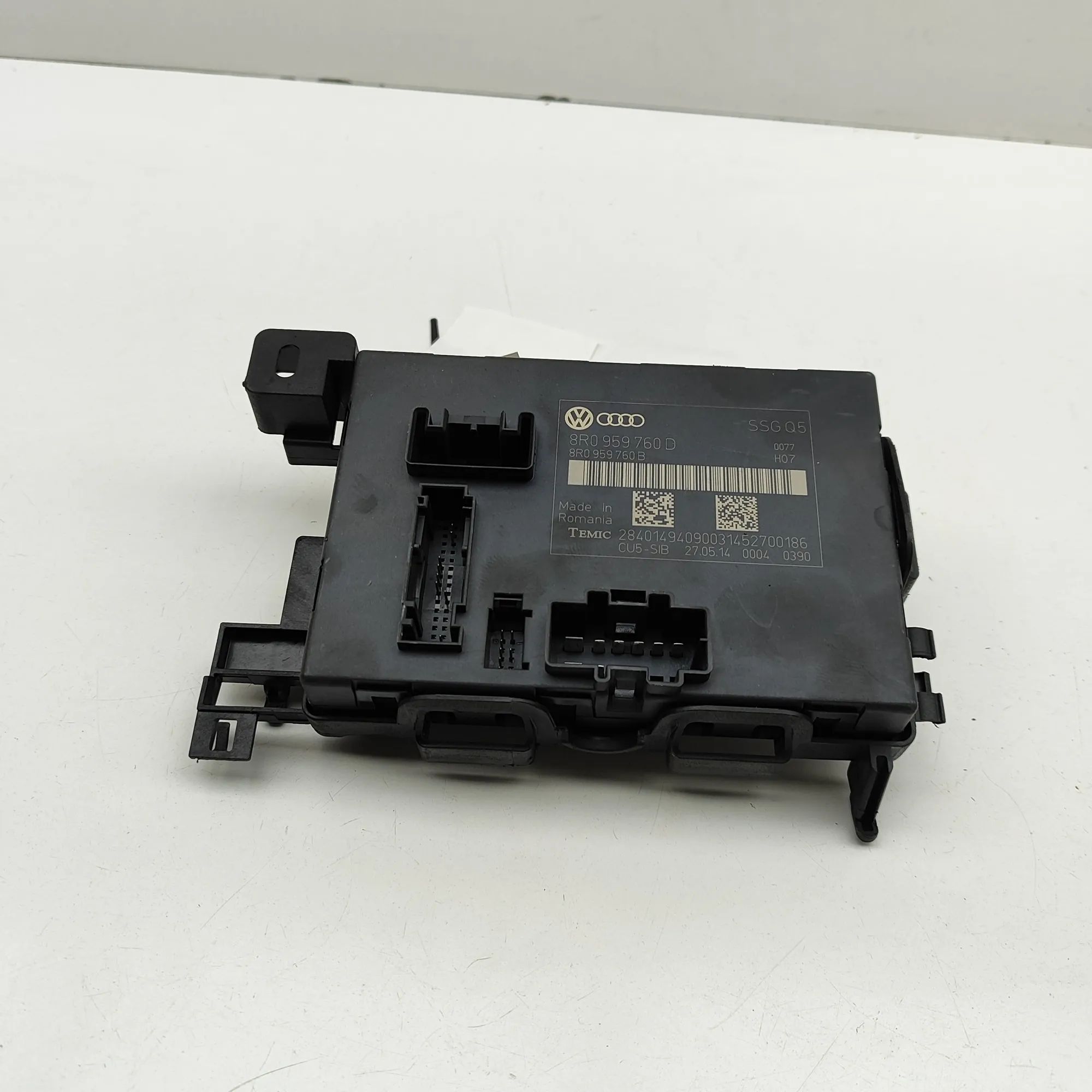 Audi Q5 (8R) Door control unit — front right Door control unit — front right — AUDI Q5 (8R) ...