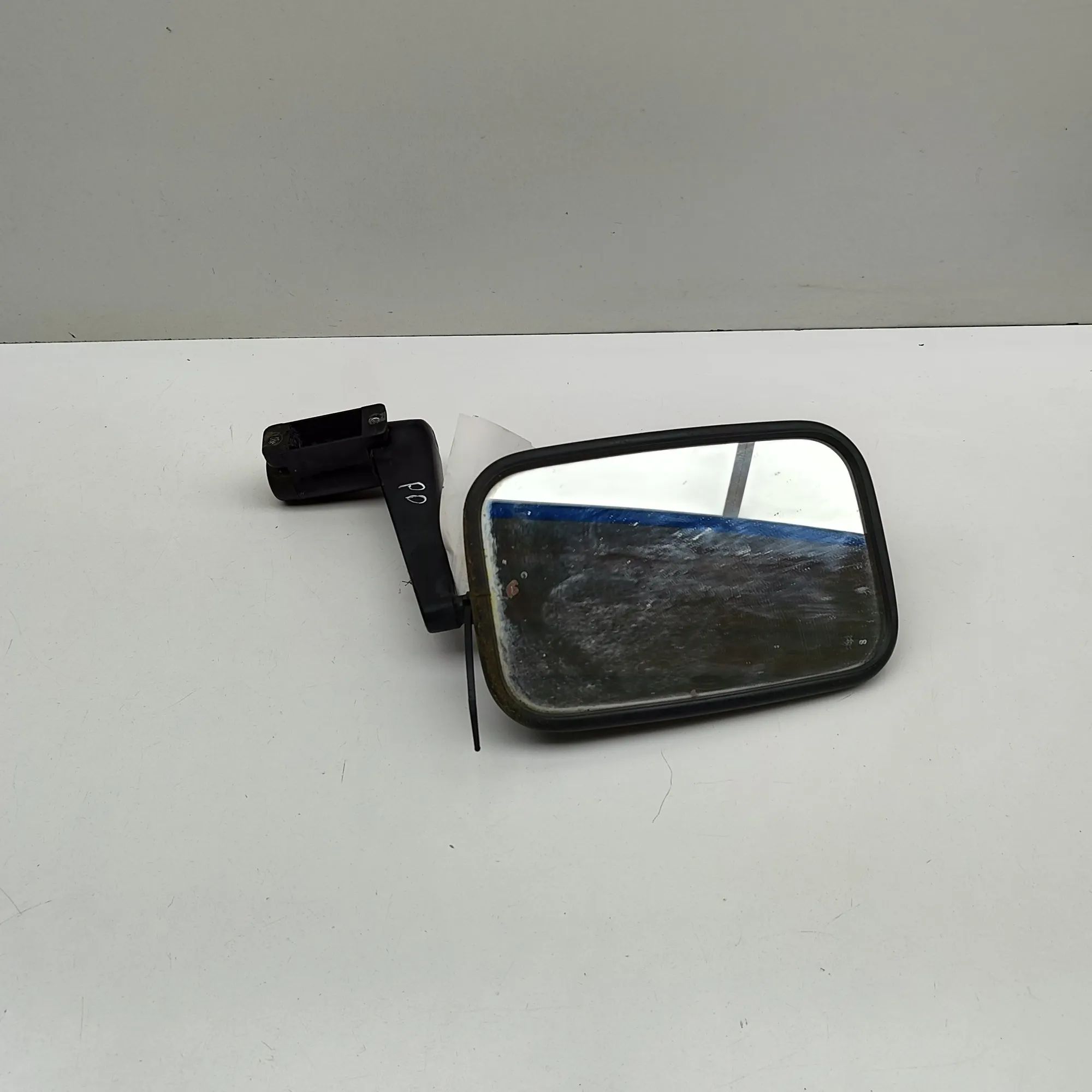 Land Rover Defender Right Side Wing Mirror Right Side Wing Mirror — LAND ROVER DEFENDER (L...