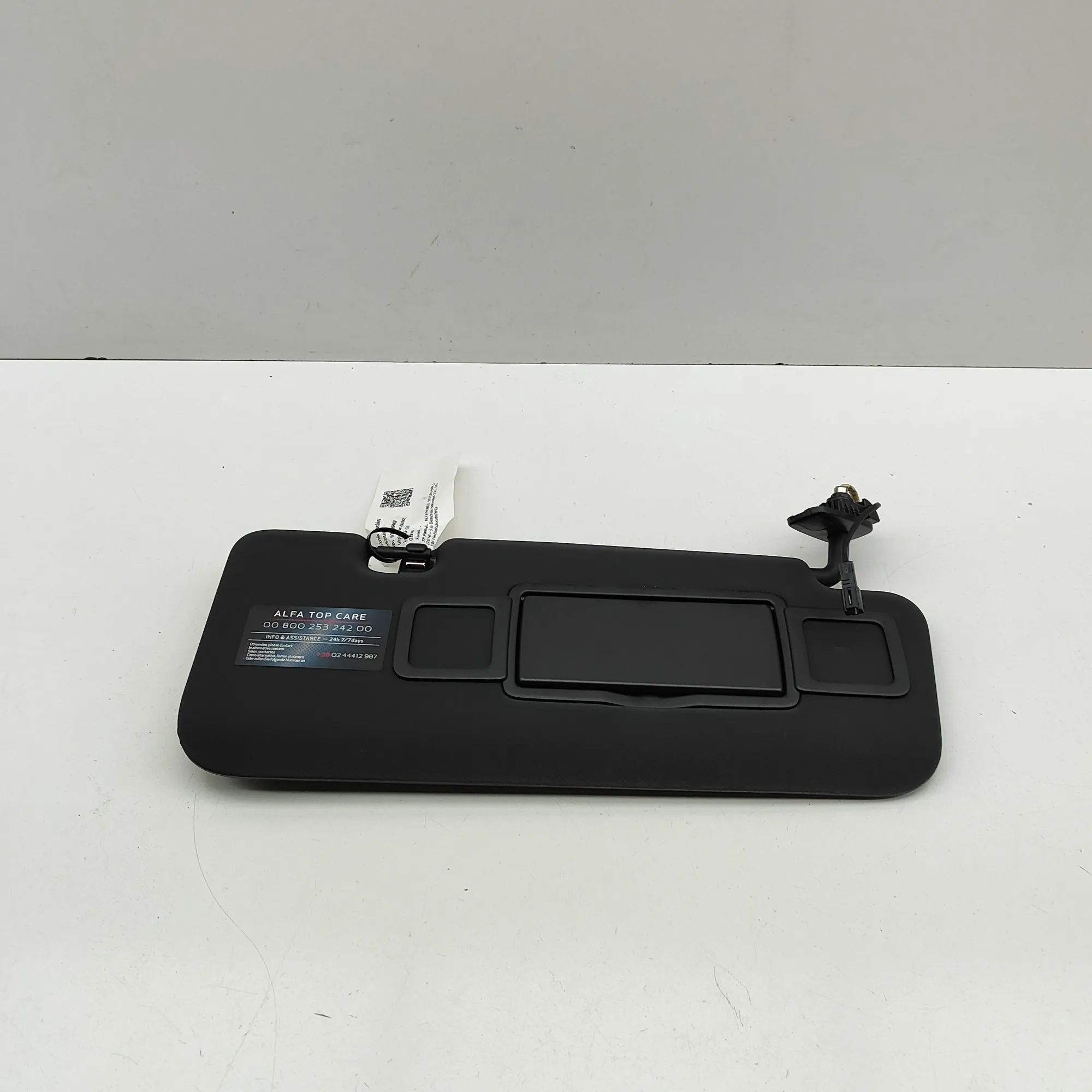 Alfa-Romeo Stelvio Sun visor — right Sun visor — right — ALFA ROMEO STELVIO (949_) (...