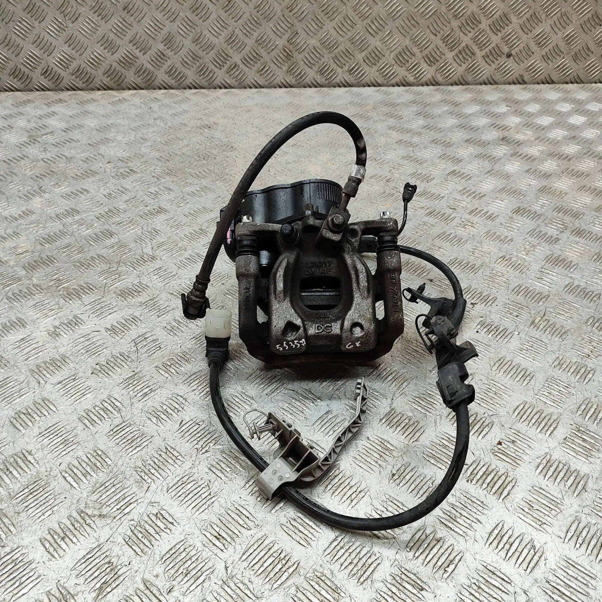 Mercedes-Benz GLB / EQB (X247) Brake caliper — rear left Brake caliper — rear left — MERCEDES BENZ GLB (...