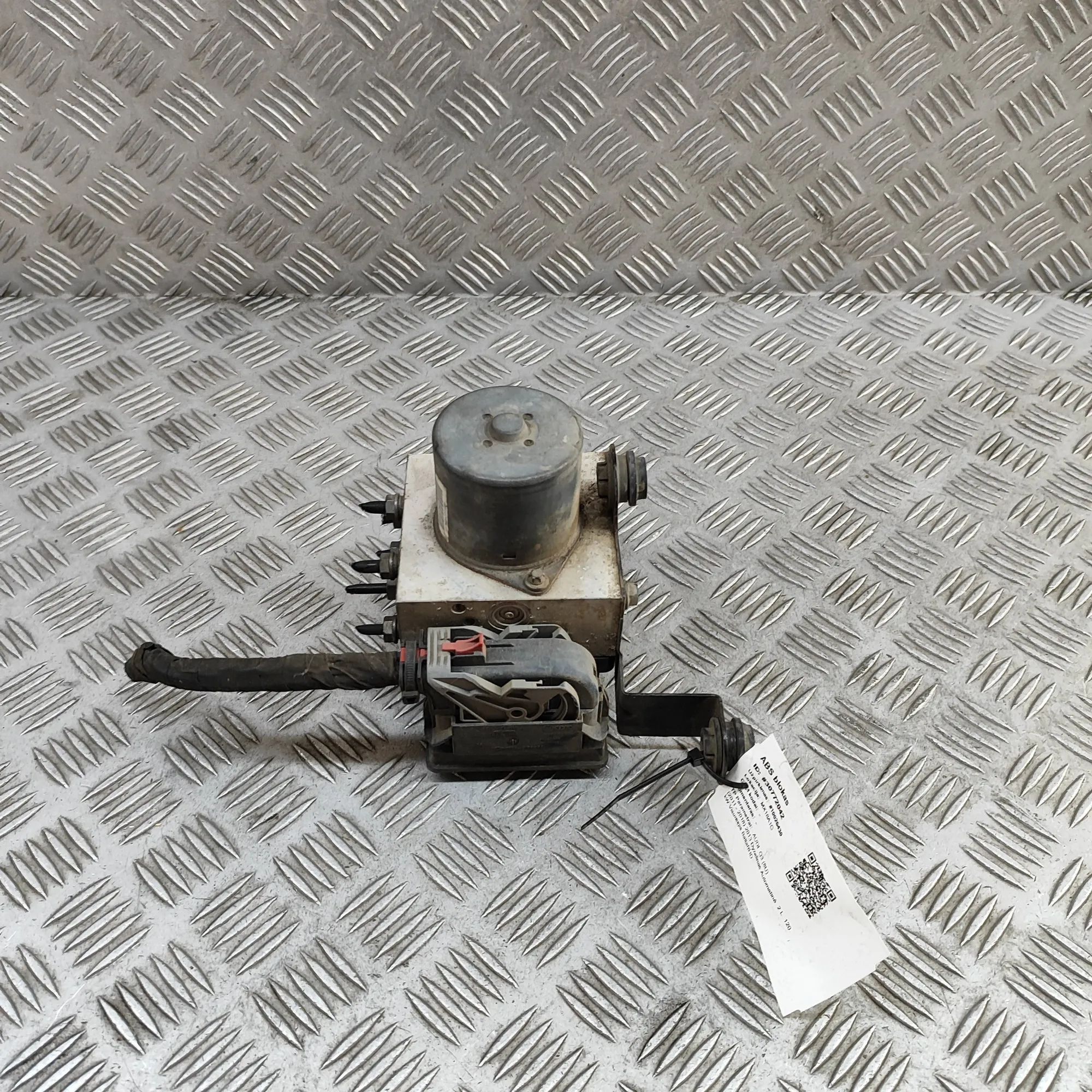 Audi Q3 (8U) АБС Гидронасос  ABS Pump — AUDI Q3 (8U) (2011-2018) — 5N0614109...